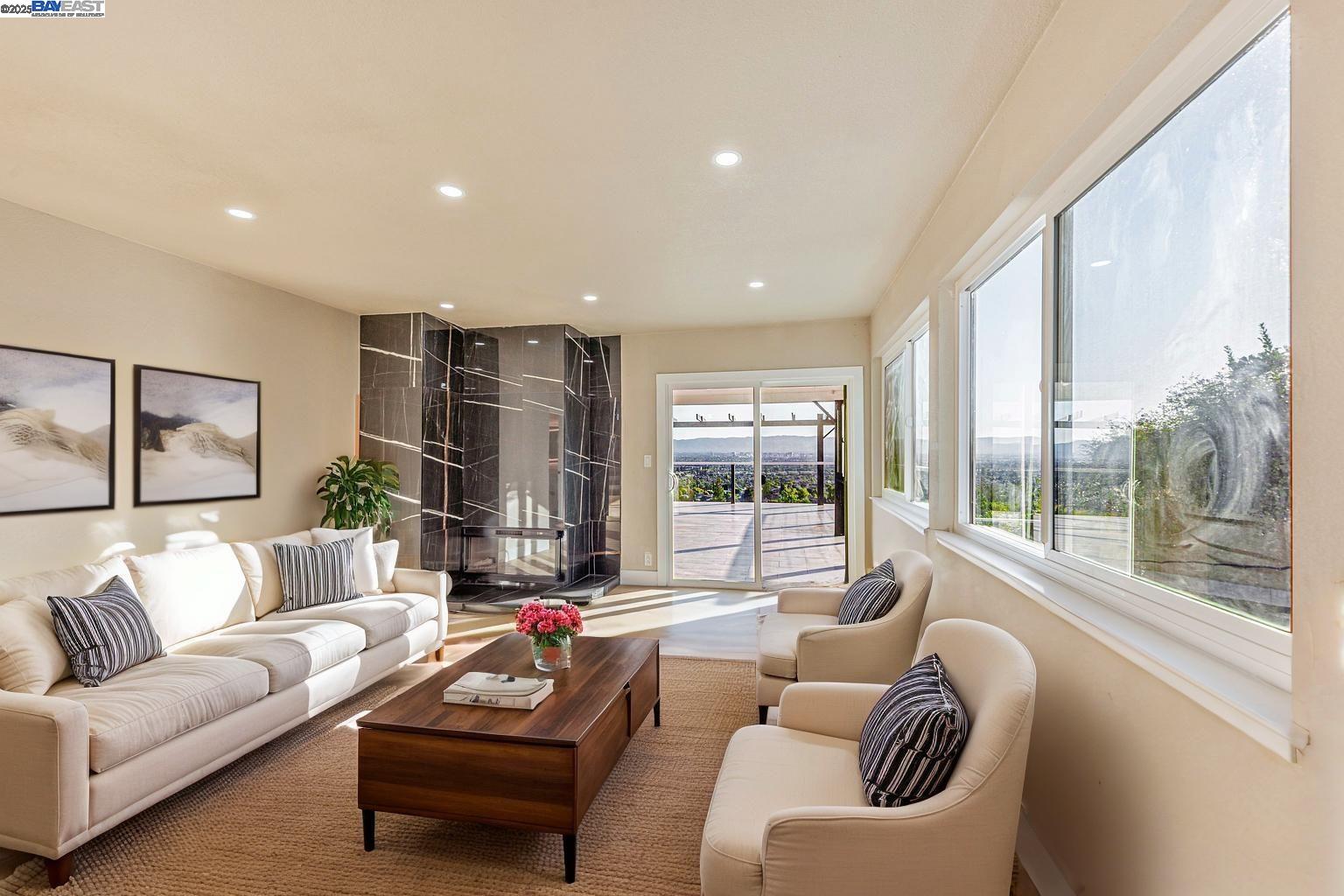 Detail Gallery Image 20 of 48 For 10745 Ridgeview Way, San Jose,  CA 95127 - 4 Beds | 4/1 Baths