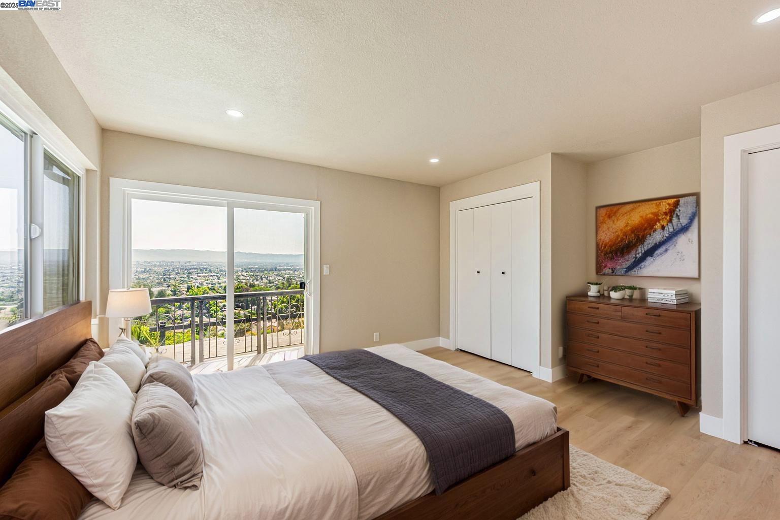 Detail Gallery Image 23 of 48 For 10745 Ridgeview Way, San Jose,  CA 95127 - 4 Beds | 4/1 Baths