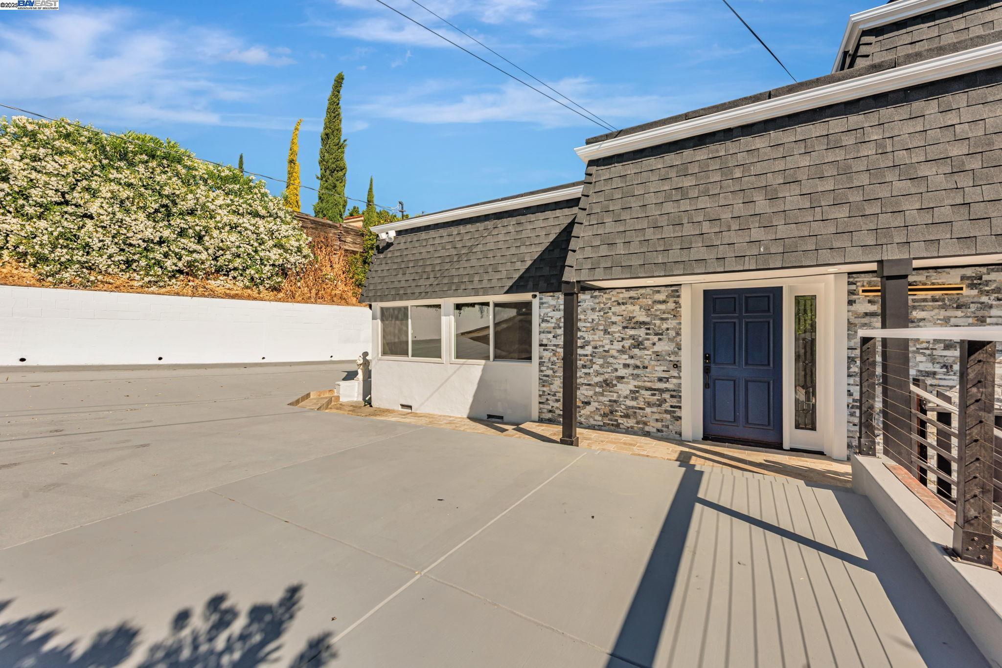 Detail Gallery Image 41 of 48 For 10745 Ridgeview Way, San Jose,  CA 95127 - 4 Beds | 4/1 Baths