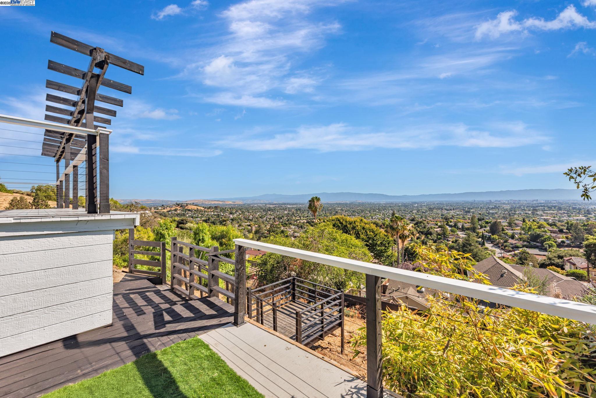 Detail Gallery Image 44 of 48 For 10745 Ridgeview Way, San Jose,  CA 95127 - 4 Beds | 4/1 Baths
