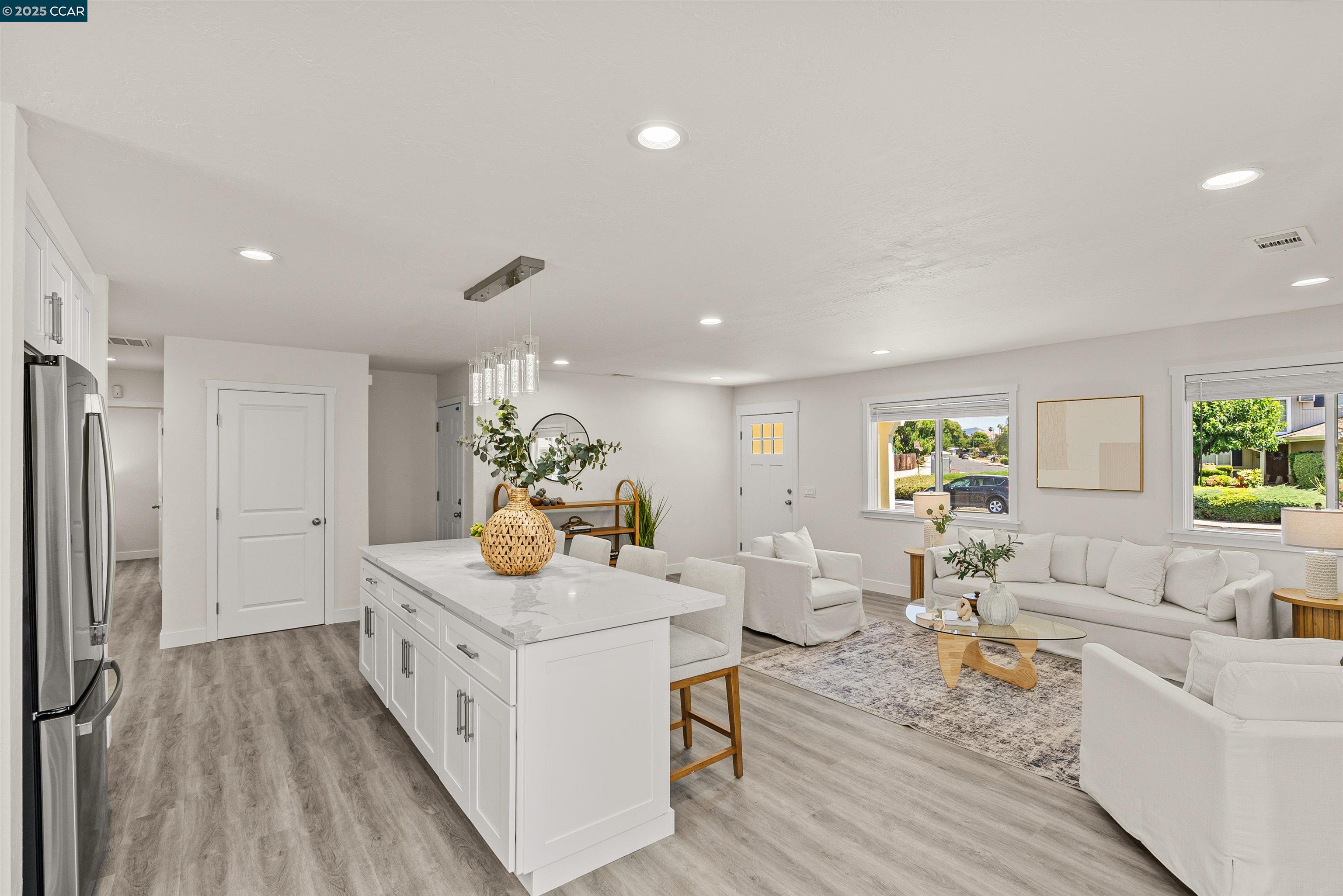Detail Gallery Image 11 of 37 For 3319 Claudia Dr, Concord,  CA 94519 - 3 Beds | 2 Baths