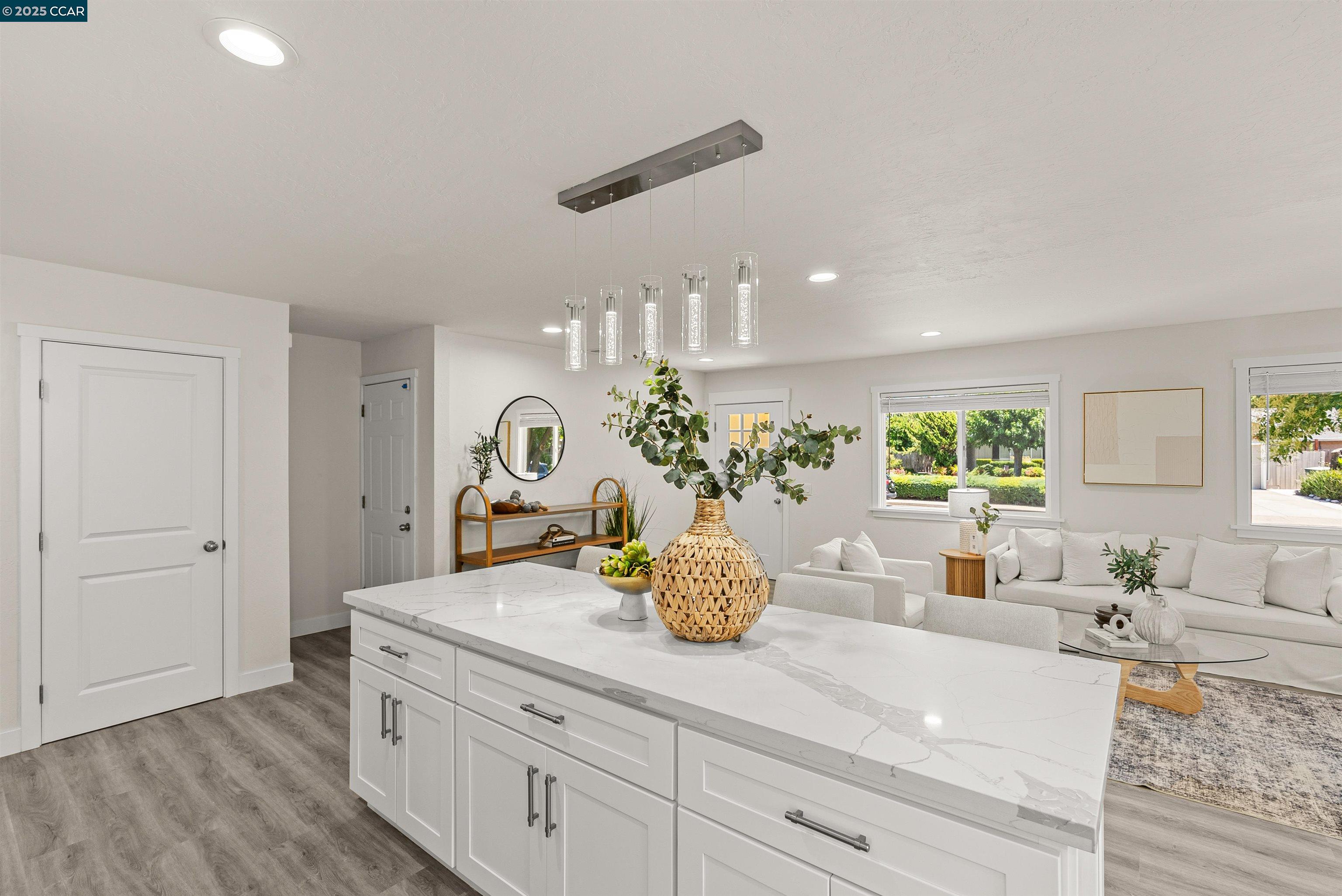 Detail Gallery Image 12 of 37 For 3319 Claudia Dr, Concord,  CA 94519 - 3 Beds | 2 Baths