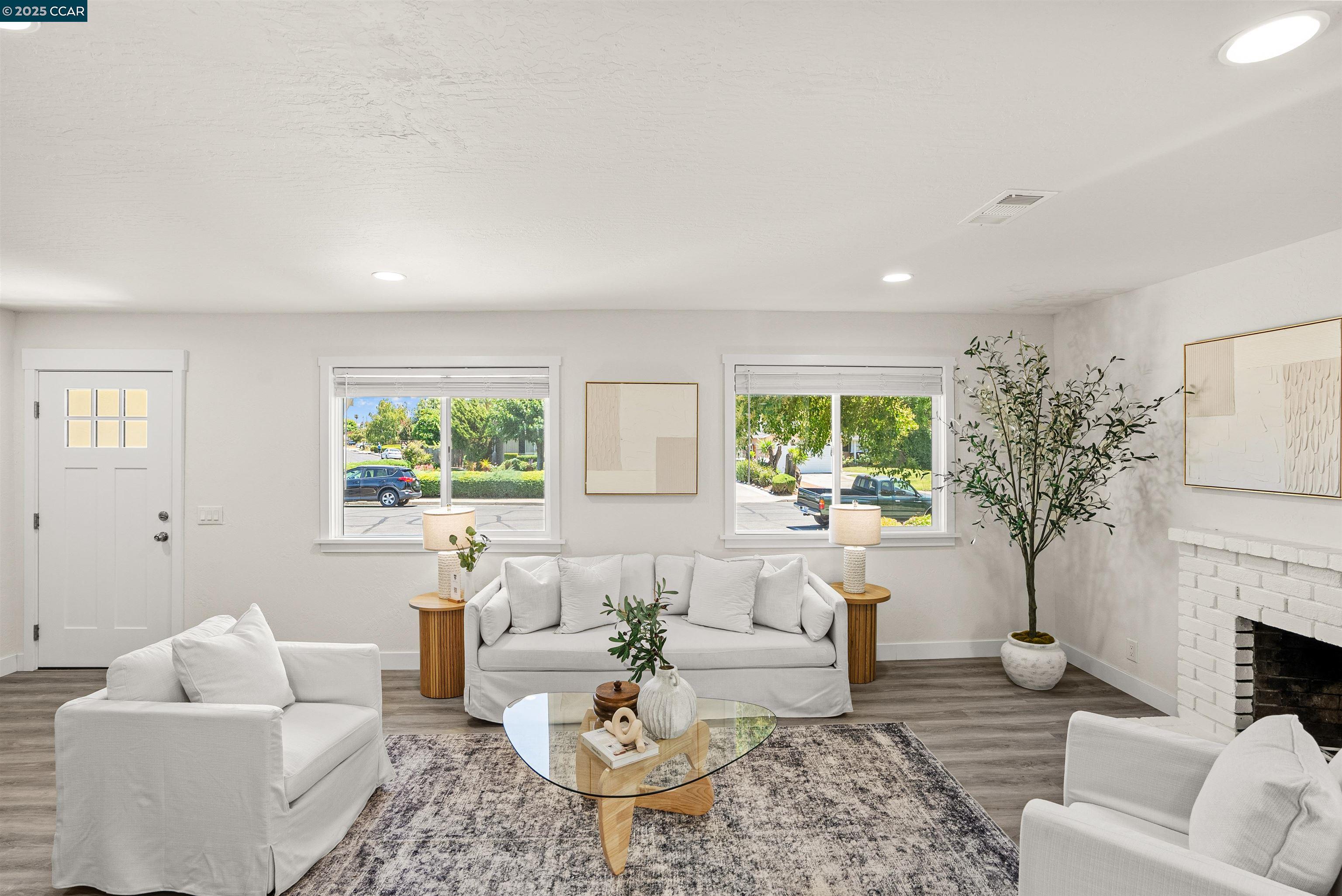 Detail Gallery Image 7 of 37 For 3319 Claudia Dr, Concord,  CA 94519 - 3 Beds | 2 Baths
