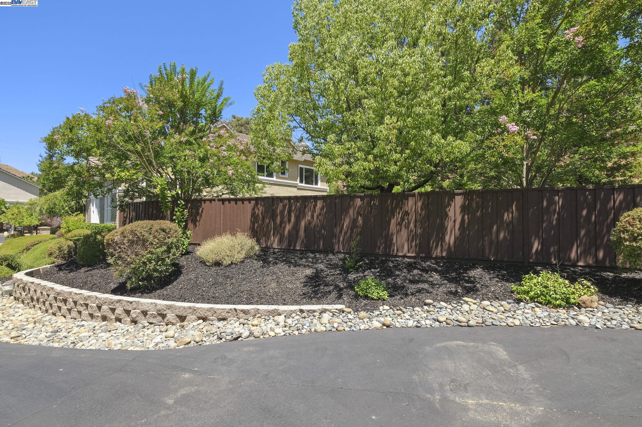 Detail Gallery Image 40 of 42 For 86 Candleston Place, Alamo,  CA 94507 - 5 Beds | 3 Baths