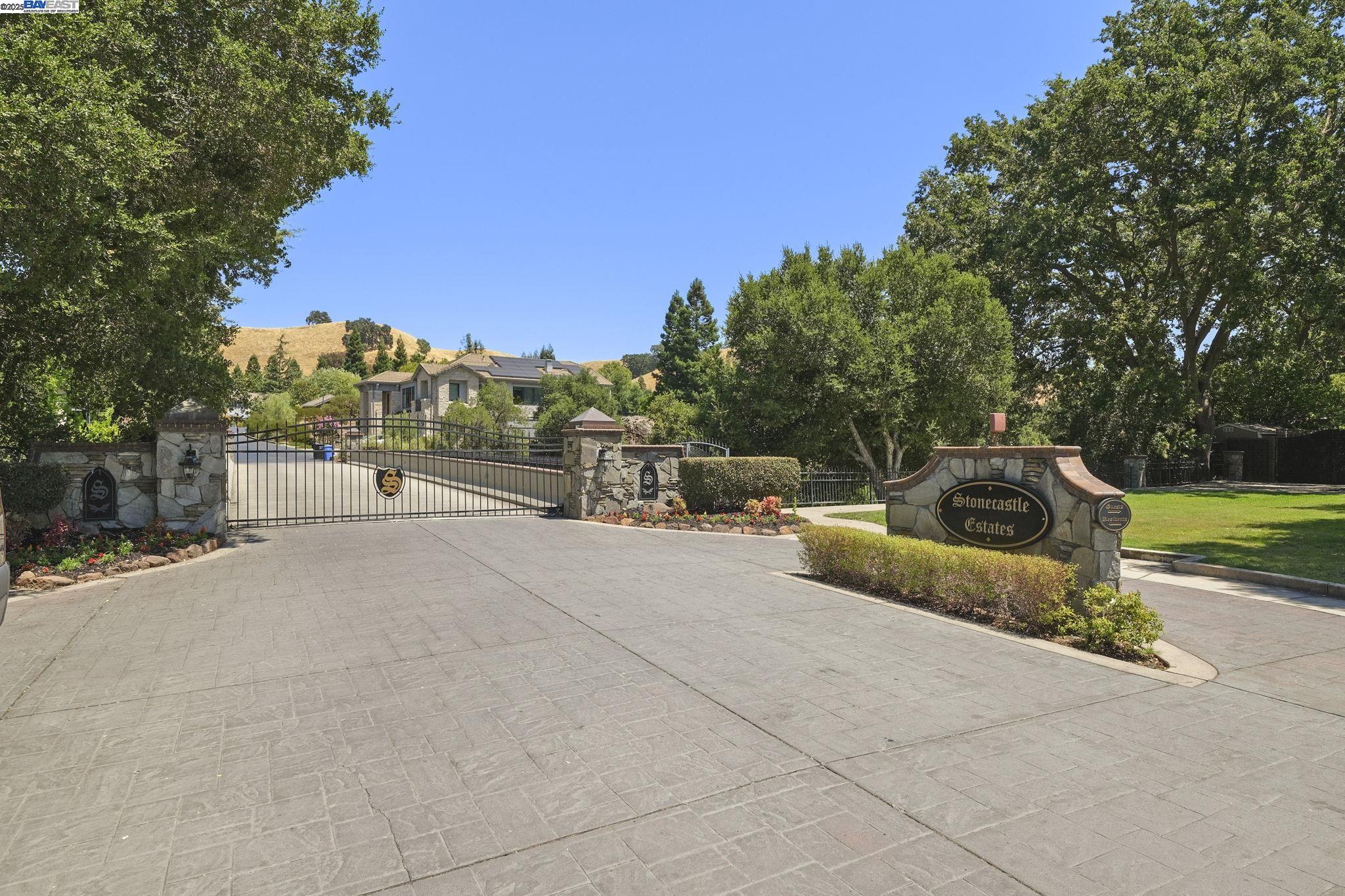 Detail Gallery Image 42 of 42 For 86 Candleston Place, Alamo,  CA 94507 - 5 Beds | 3 Baths