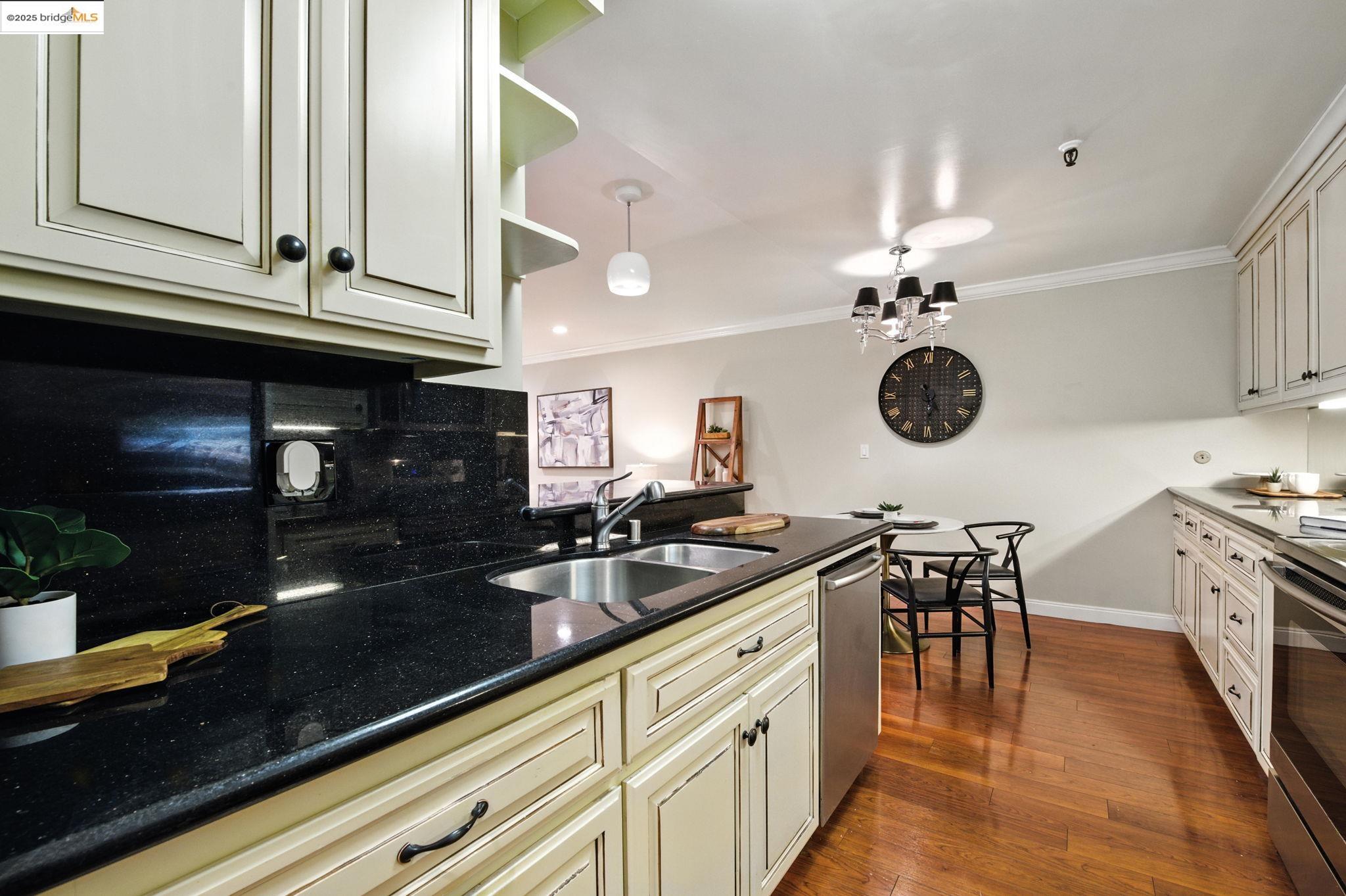 Photo #10: 41106295 Listing: Photo #10