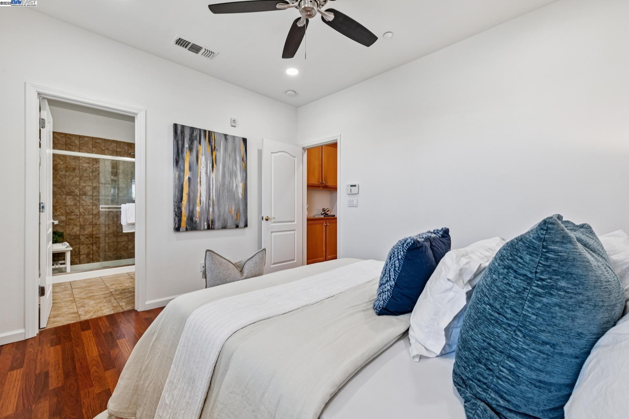 Detail Gallery Image 23 of 52 For 8857 Oliver Pl, Dublin,  CA 94568 - 4 Beds | 2/1 Baths