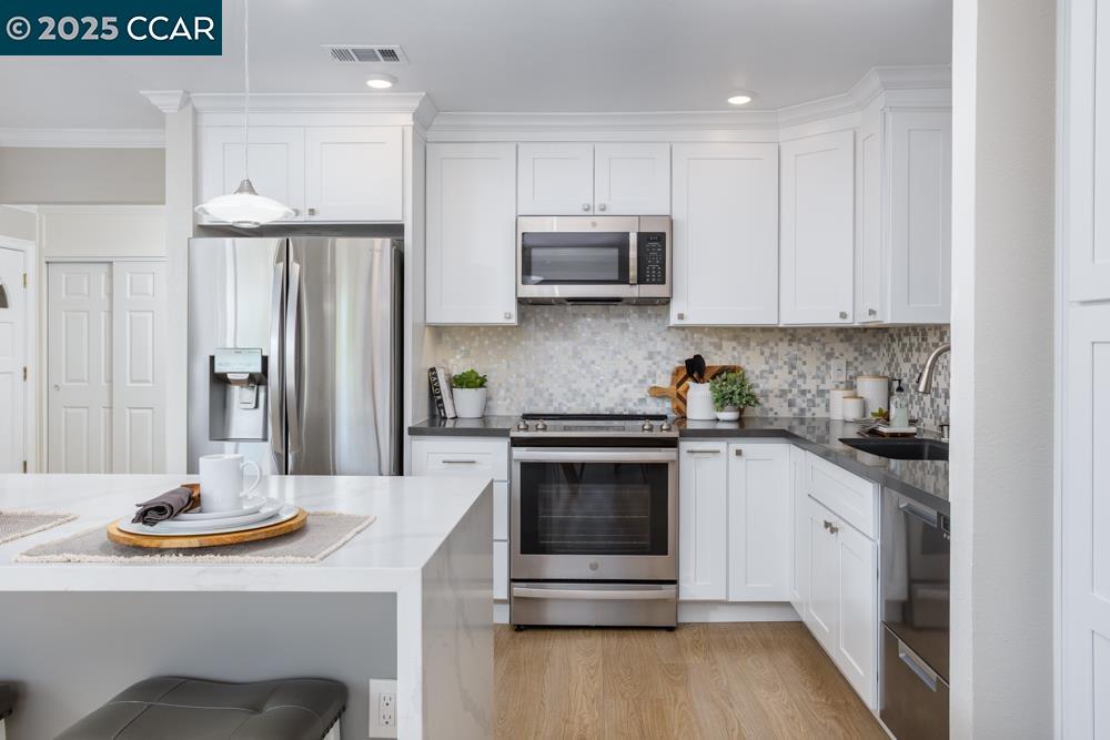 Photo #4: 41106301 Listing 
