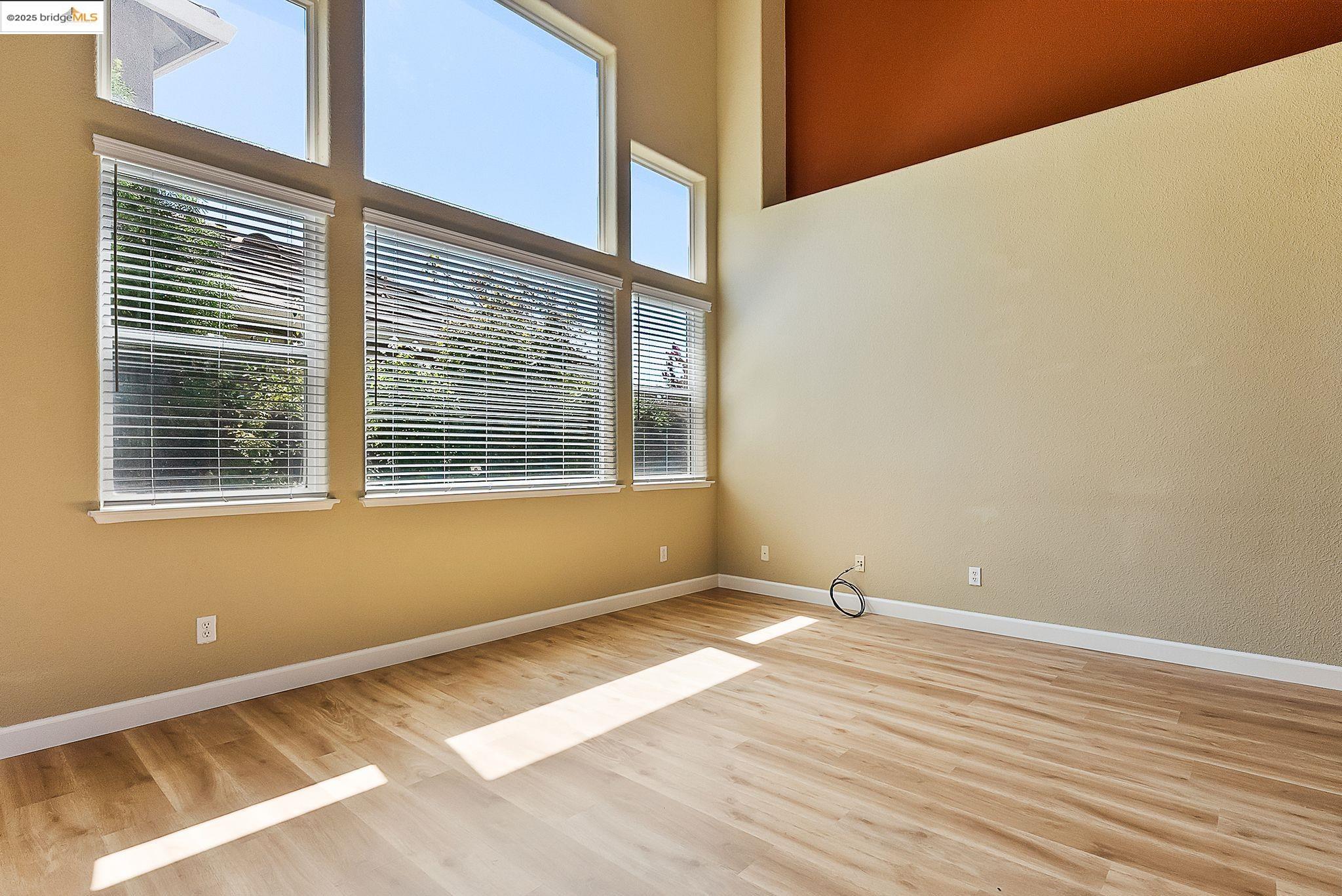 Detail Gallery Image 12 of 47 For 1318 Yosemite Cir, Oakley,  CA 94561 - 4 Beds | 3 Baths