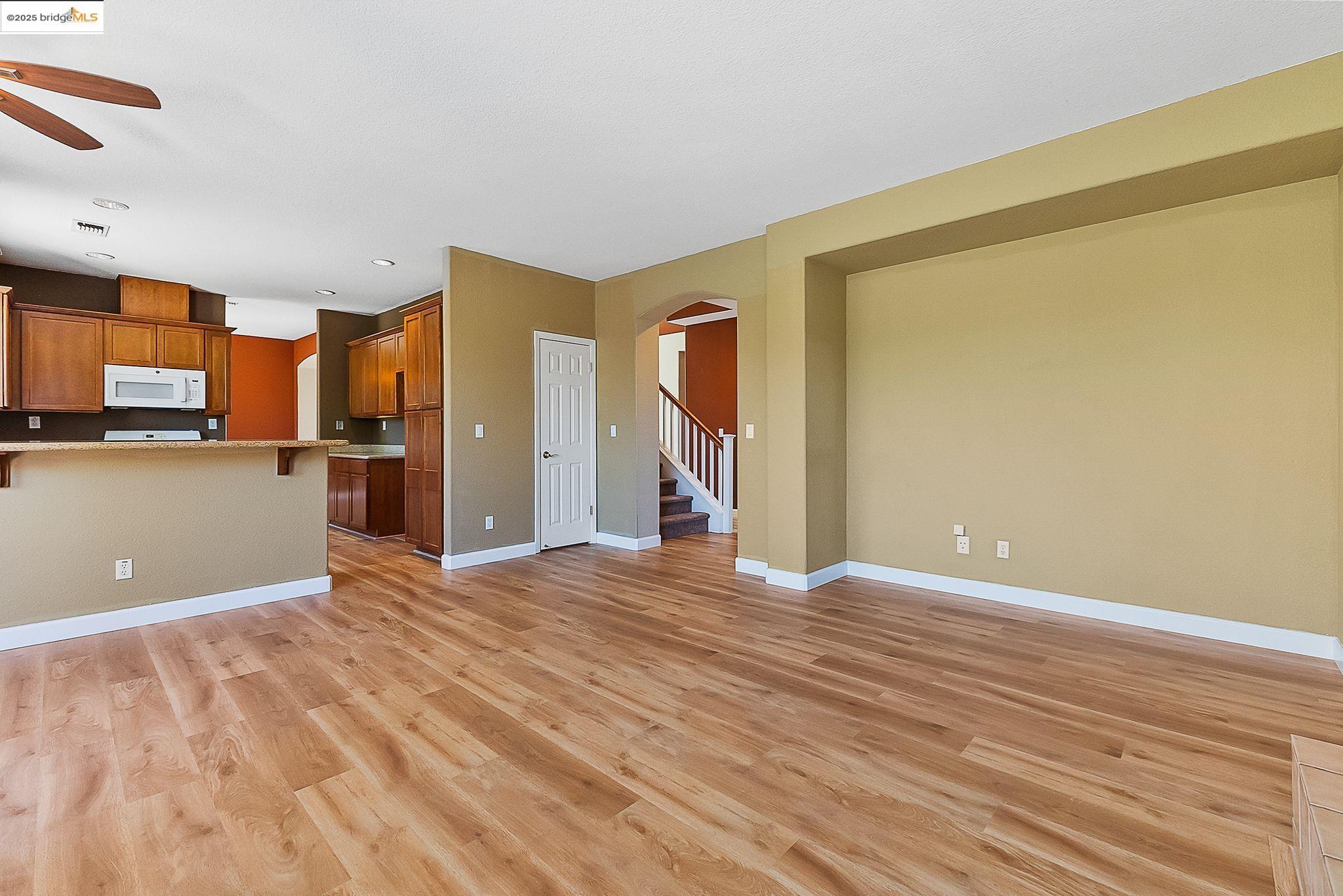 Detail Gallery Image 14 of 47 For 1318 Yosemite Cir, Oakley,  CA 94561 - 4 Beds | 3 Baths