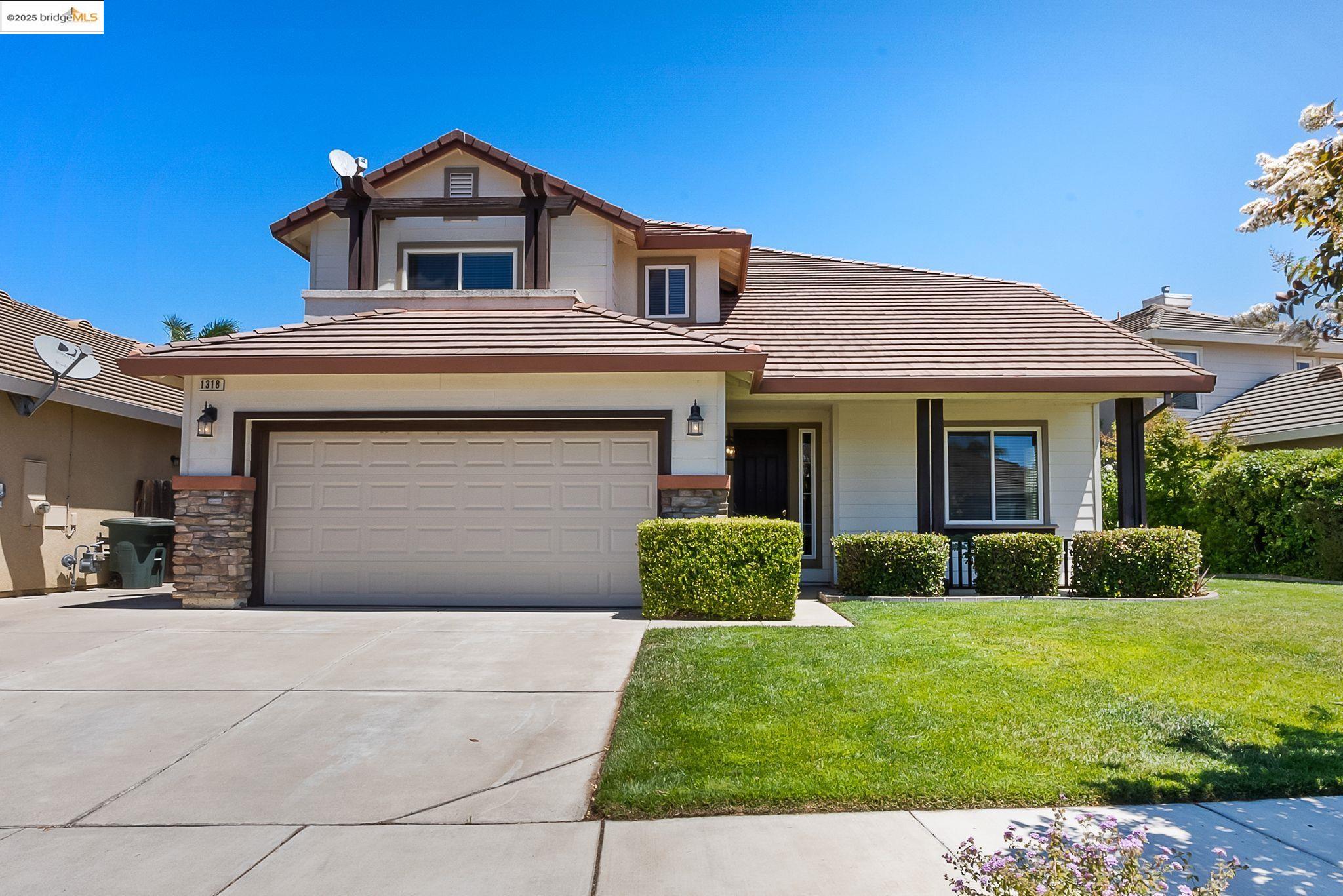 Detail Gallery Image 5 of 47 For 1318 Yosemite Cir, Oakley,  CA 94561 - 4 Beds | 3 Baths