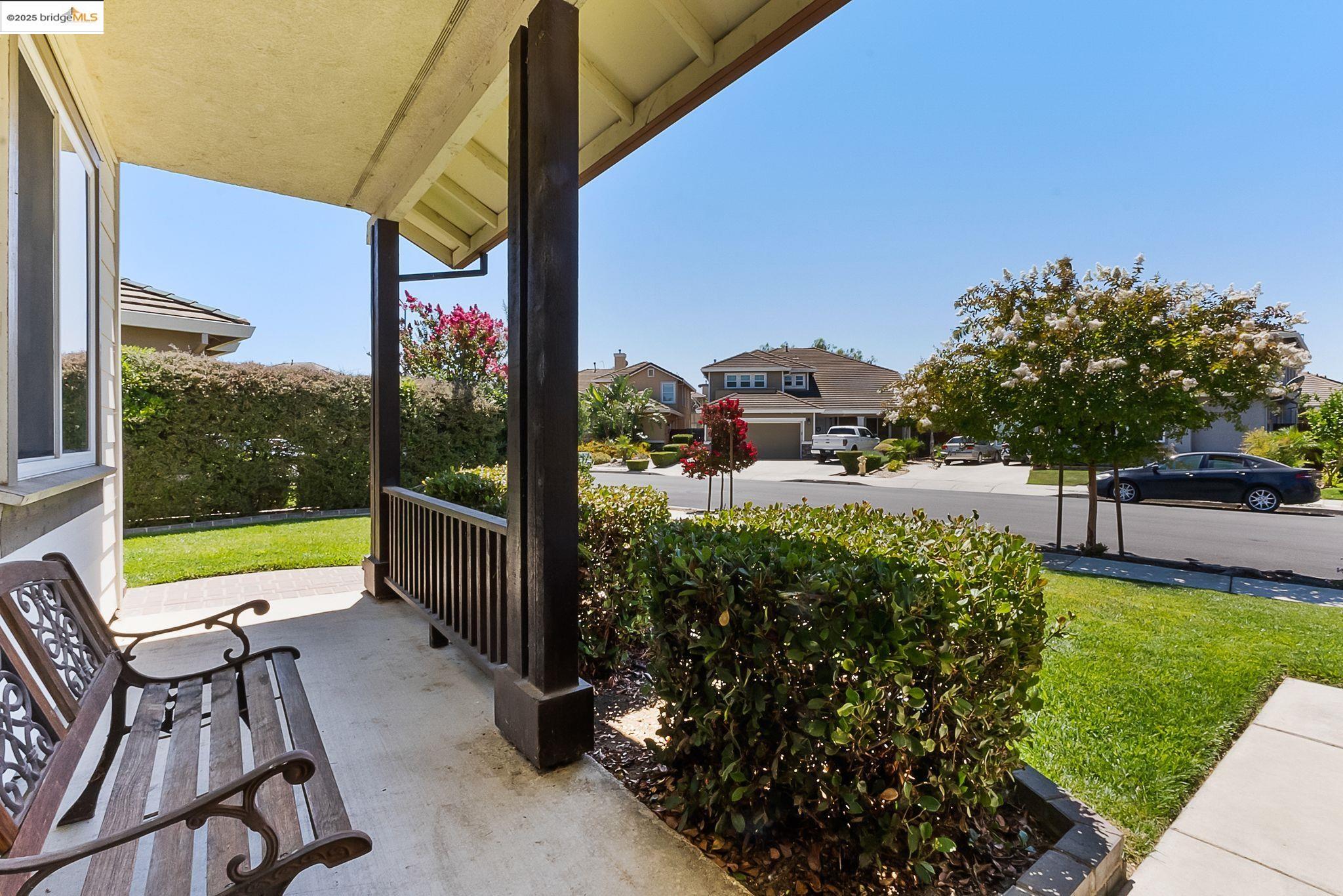 Detail Gallery Image 8 of 47 For 1318 Yosemite Cir, Oakley,  CA 94561 - 4 Beds | 3 Baths