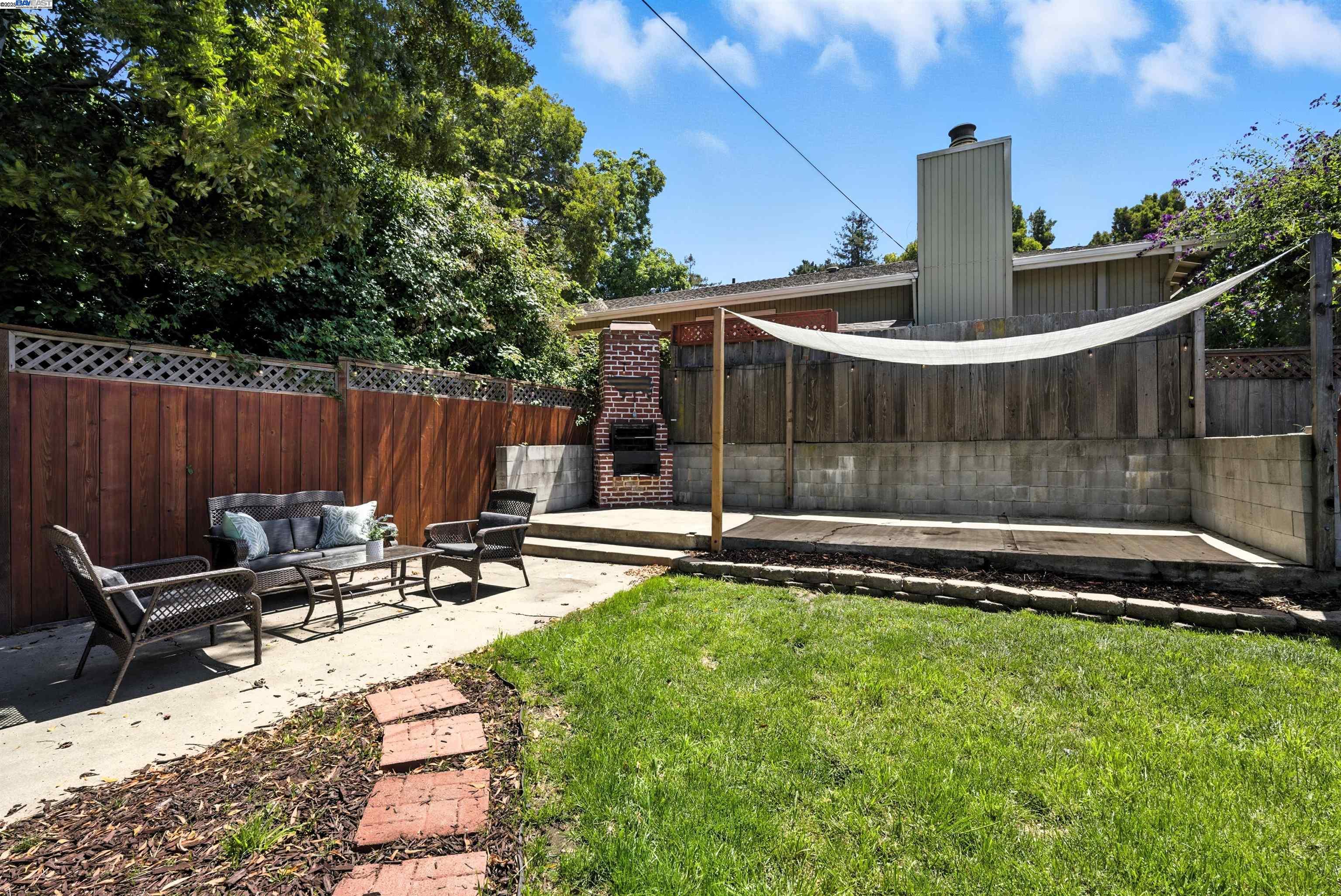 Detail Gallery Image 27 of 35 For 4030 Edwards Ave, Oakland,  CA 94605 - 2 Beds | 1 Baths