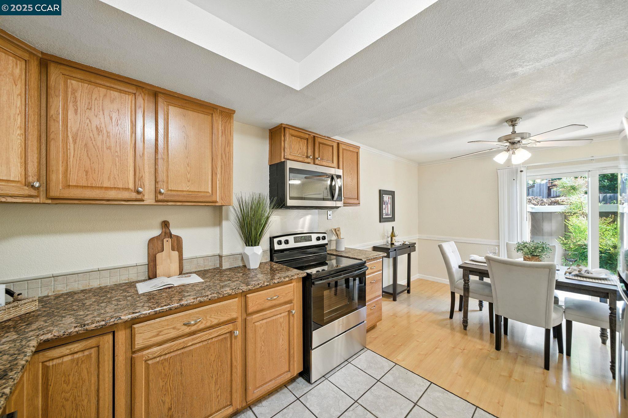 Photo #12: 41106305 Listing: Photo #12