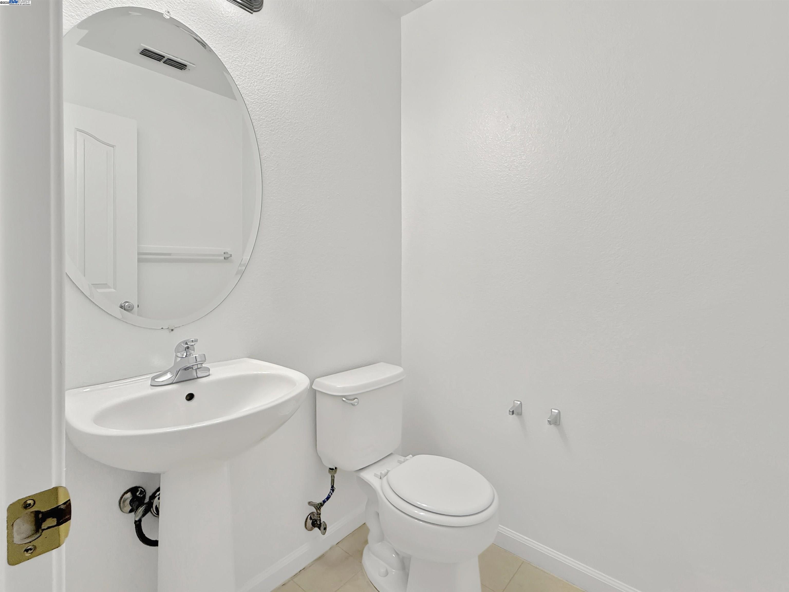 Detail Gallery Image 17 of 47 For 2352 Gretchen Elizabeth Ct, Tracy,  CA 95377 - 4 Beds | 2/1 Baths