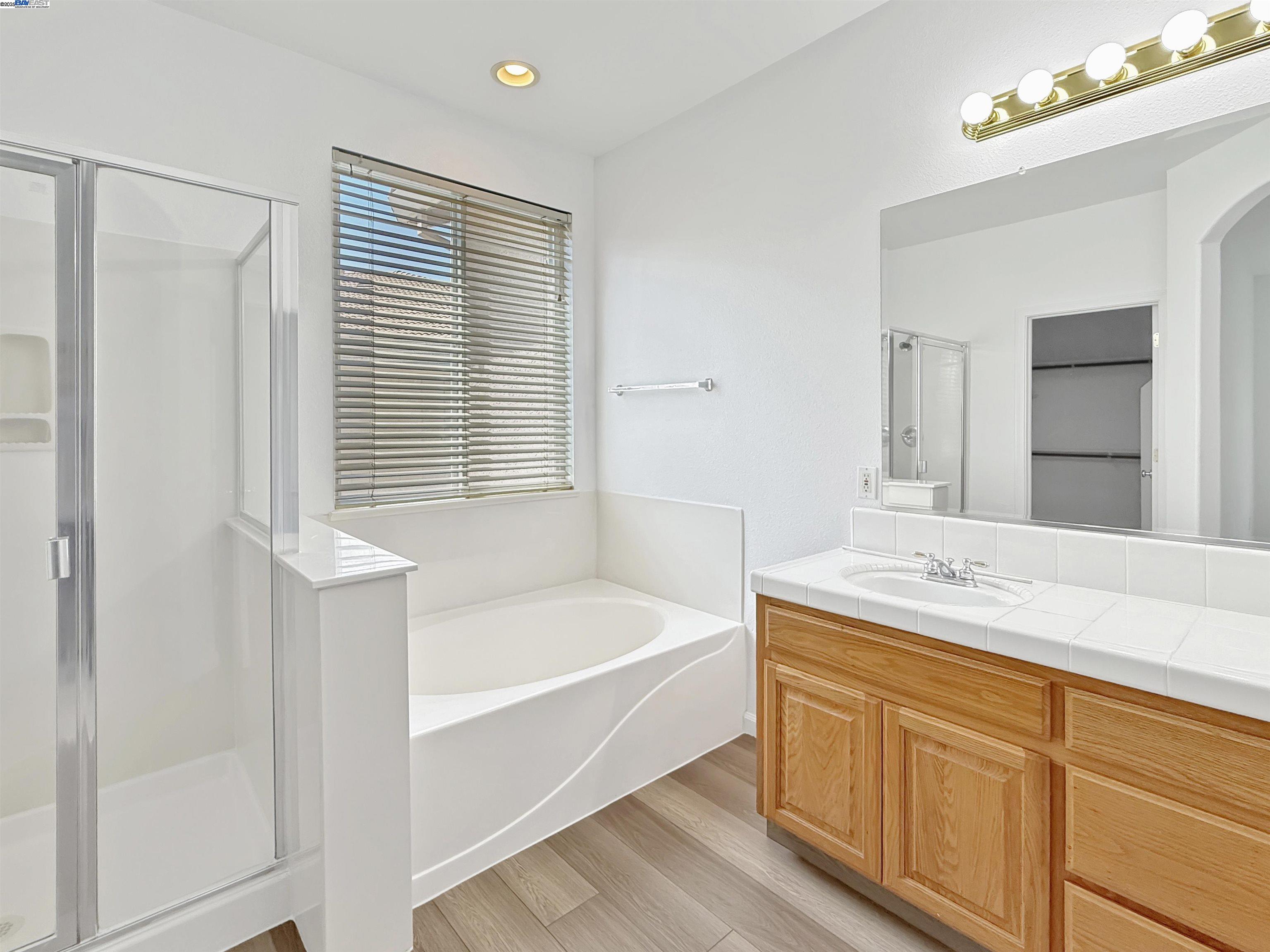 Detail Gallery Image 23 of 47 For 2352 Gretchen Elizabeth Ct, Tracy,  CA 95377 - 4 Beds | 2/1 Baths