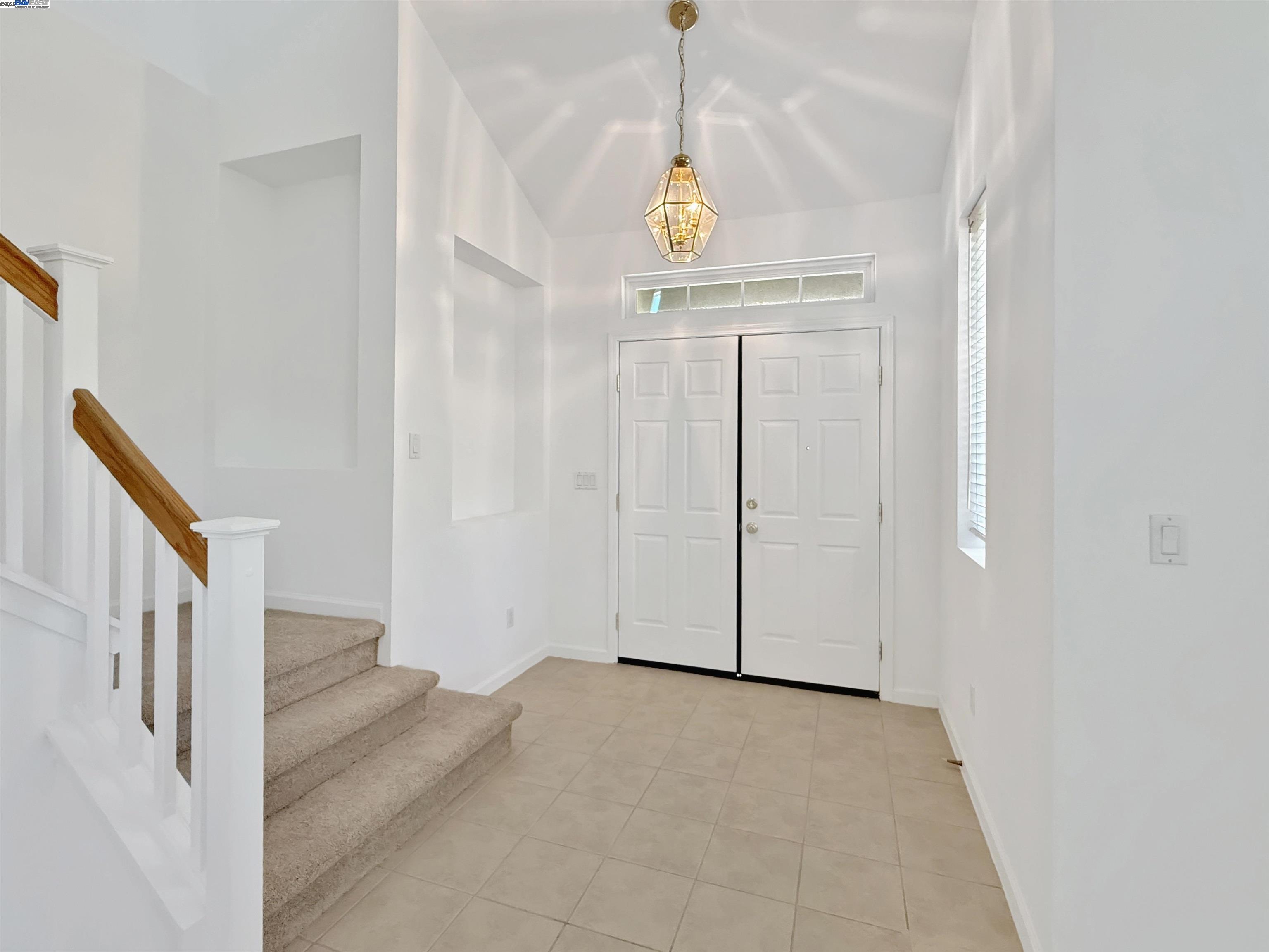 Detail Gallery Image 4 of 47 For 2352 Gretchen Elizabeth Ct, Tracy,  CA 95377 - 4 Beds | 2/1 Baths