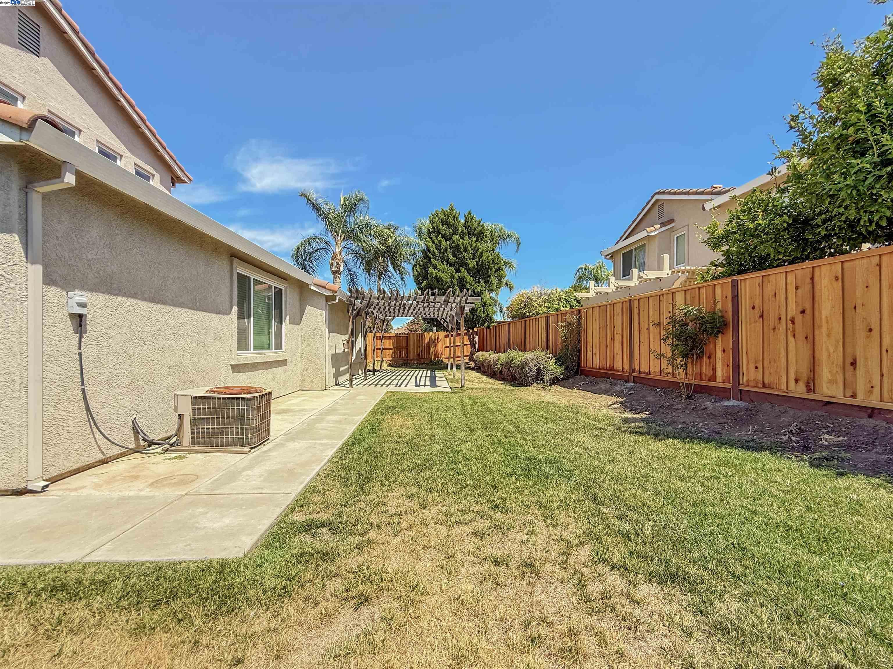 Detail Gallery Image 43 of 47 For 2352 Gretchen Elizabeth Ct, Tracy,  CA 95377 - 4 Beds | 2/1 Baths