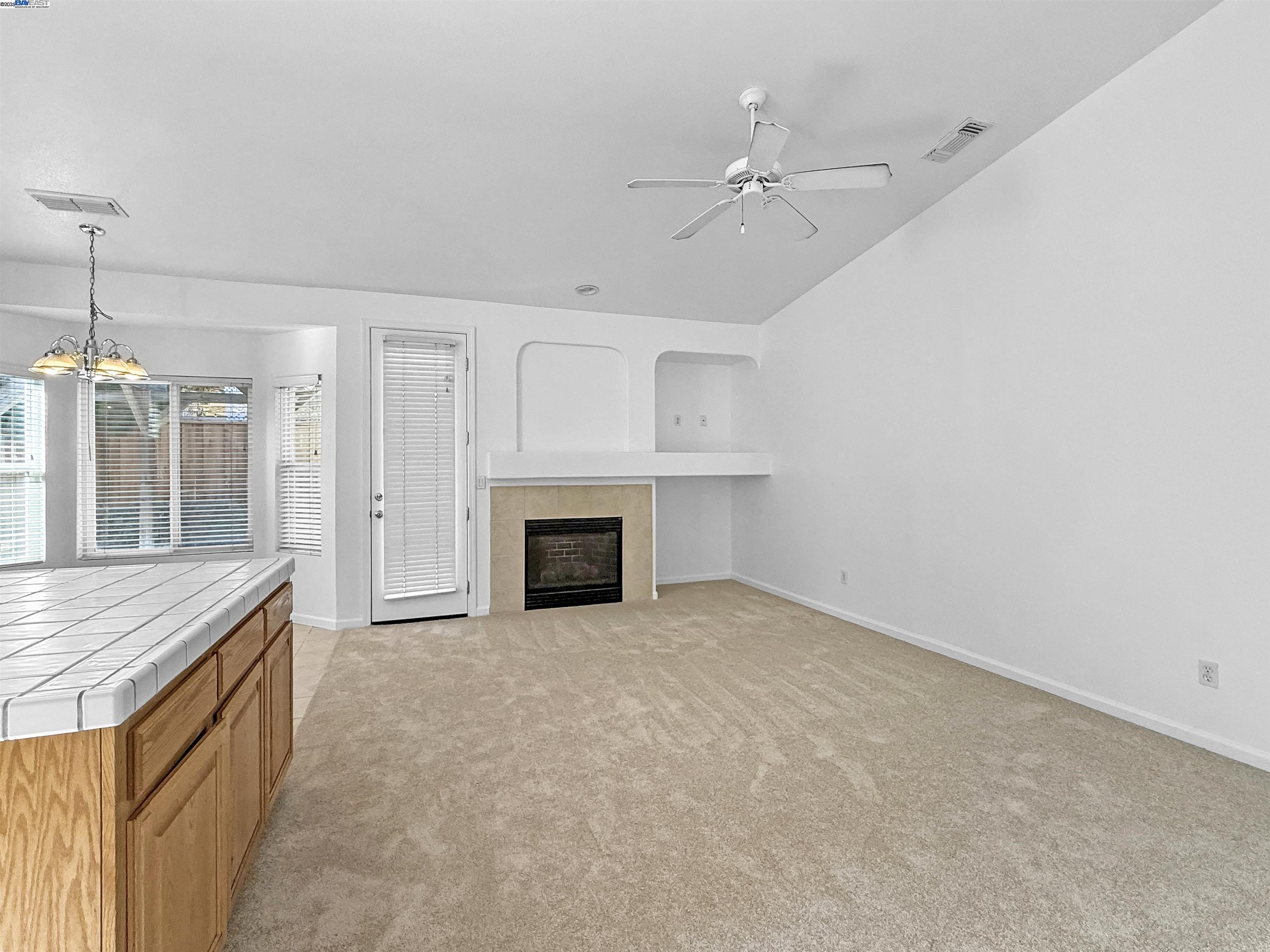 Detail Gallery Image 8 of 47 For 2352 Gretchen Elizabeth Ct, Tracy,  CA 95377 - 4 Beds | 2/1 Baths