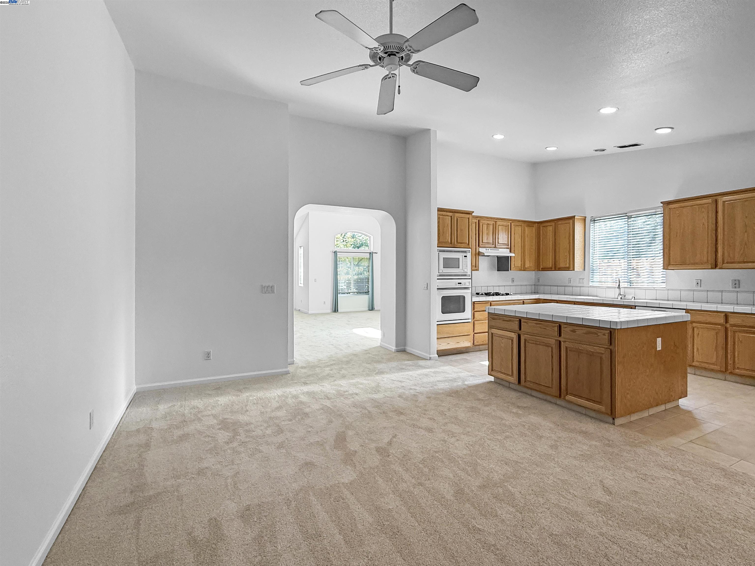 Detail Gallery Image 9 of 47 For 2352 Gretchen Elizabeth Ct, Tracy,  CA 95377 - 4 Beds | 2/1 Baths