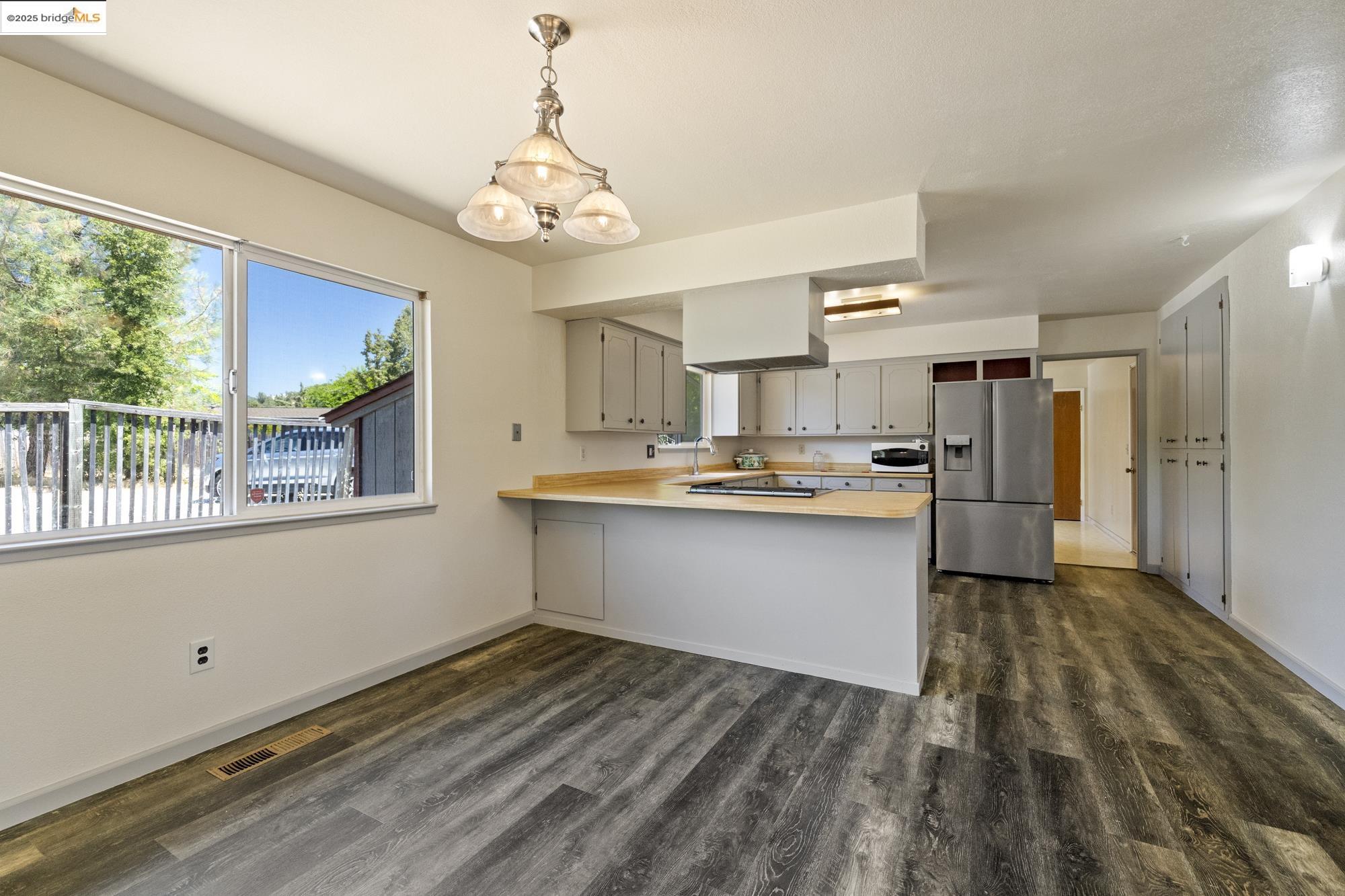 Detail Gallery Image 16 of 46 For 20504 Tracy Court, Soulsbyville,  CA 95372 - 4 Beds | 2 Baths