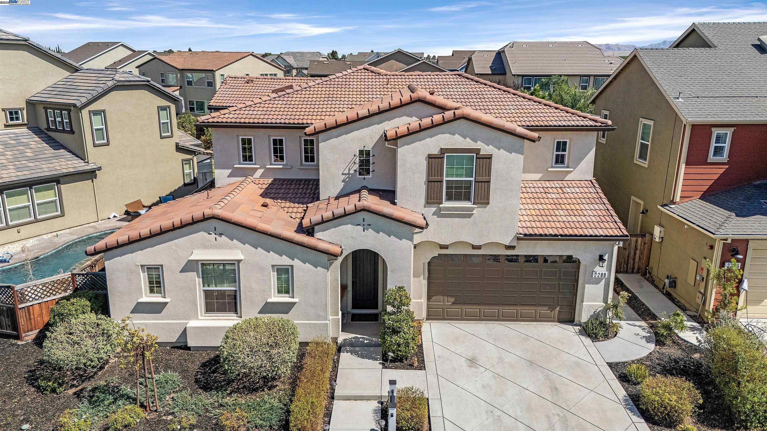 Detail Gallery Image 1 of 56 For 2288 Jessica Way, Tracy,  CA 95377 - 4 Beds | 3/1 Baths