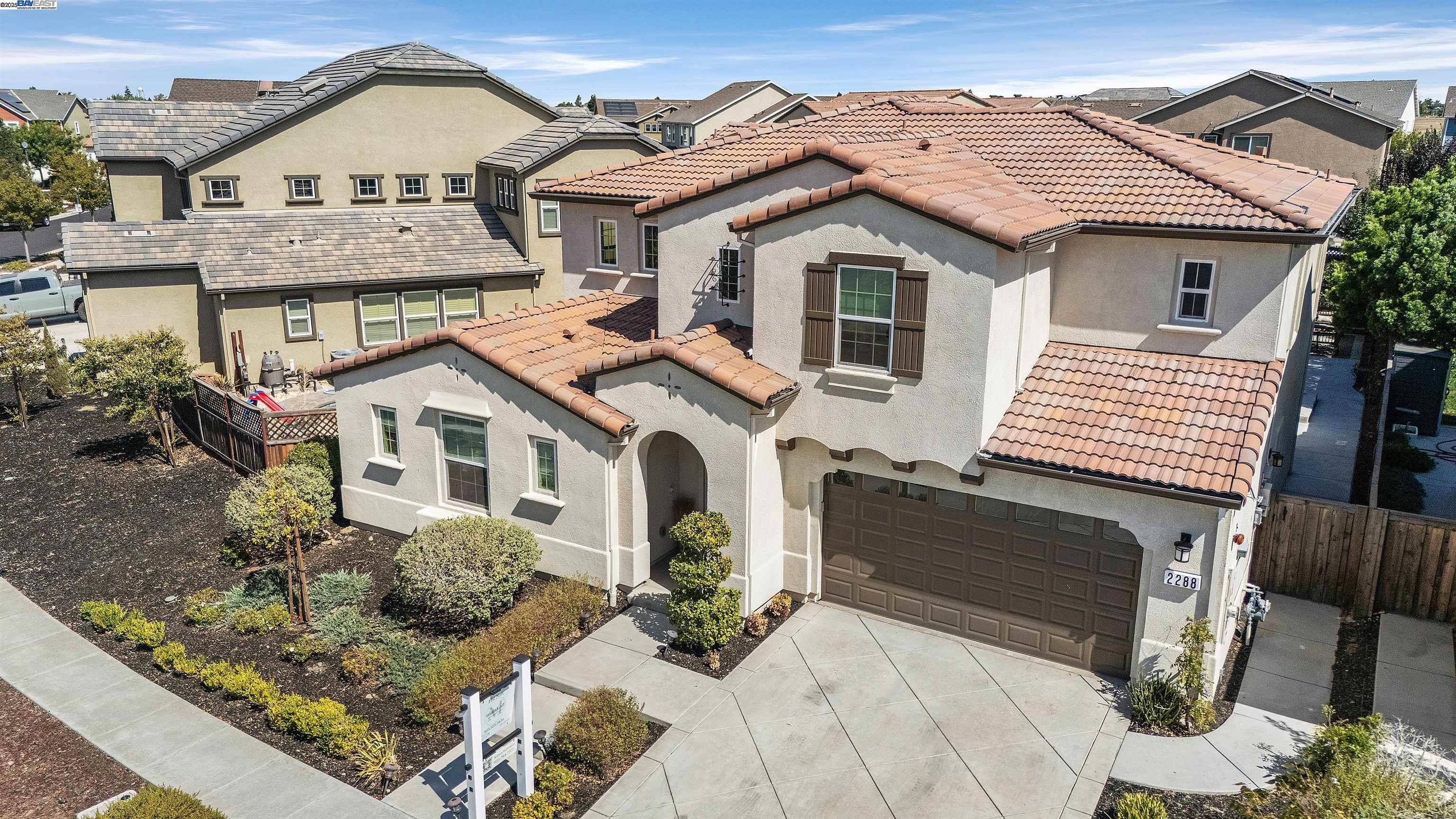 Detail Gallery Image 3 of 56 For 2288 Jessica Way, Tracy,  CA 95377 - 4 Beds | 3/1 Baths