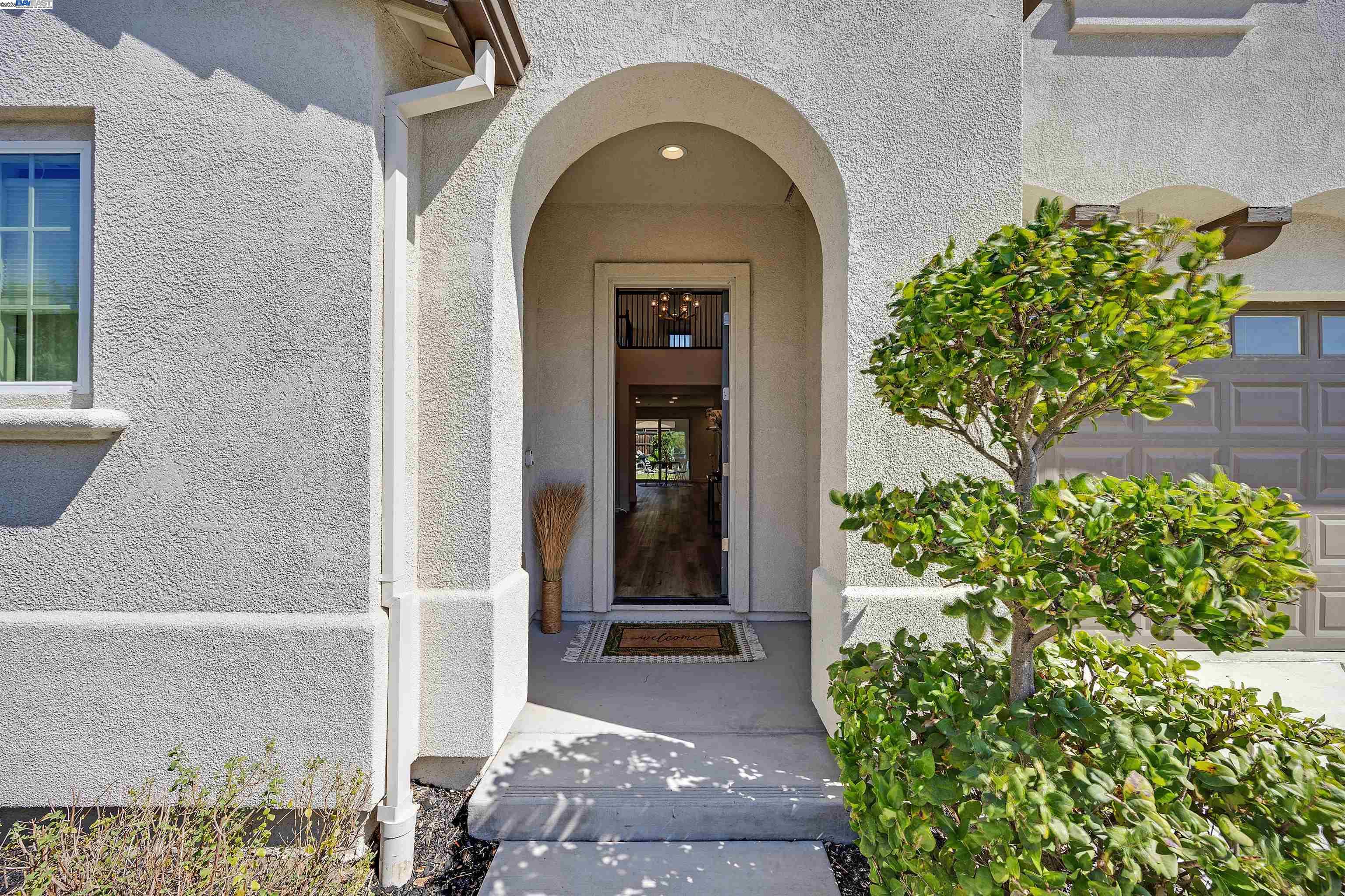 Detail Gallery Image 4 of 56 For 2288 Jessica Way, Tracy,  CA 95377 - 4 Beds | 3/1 Baths