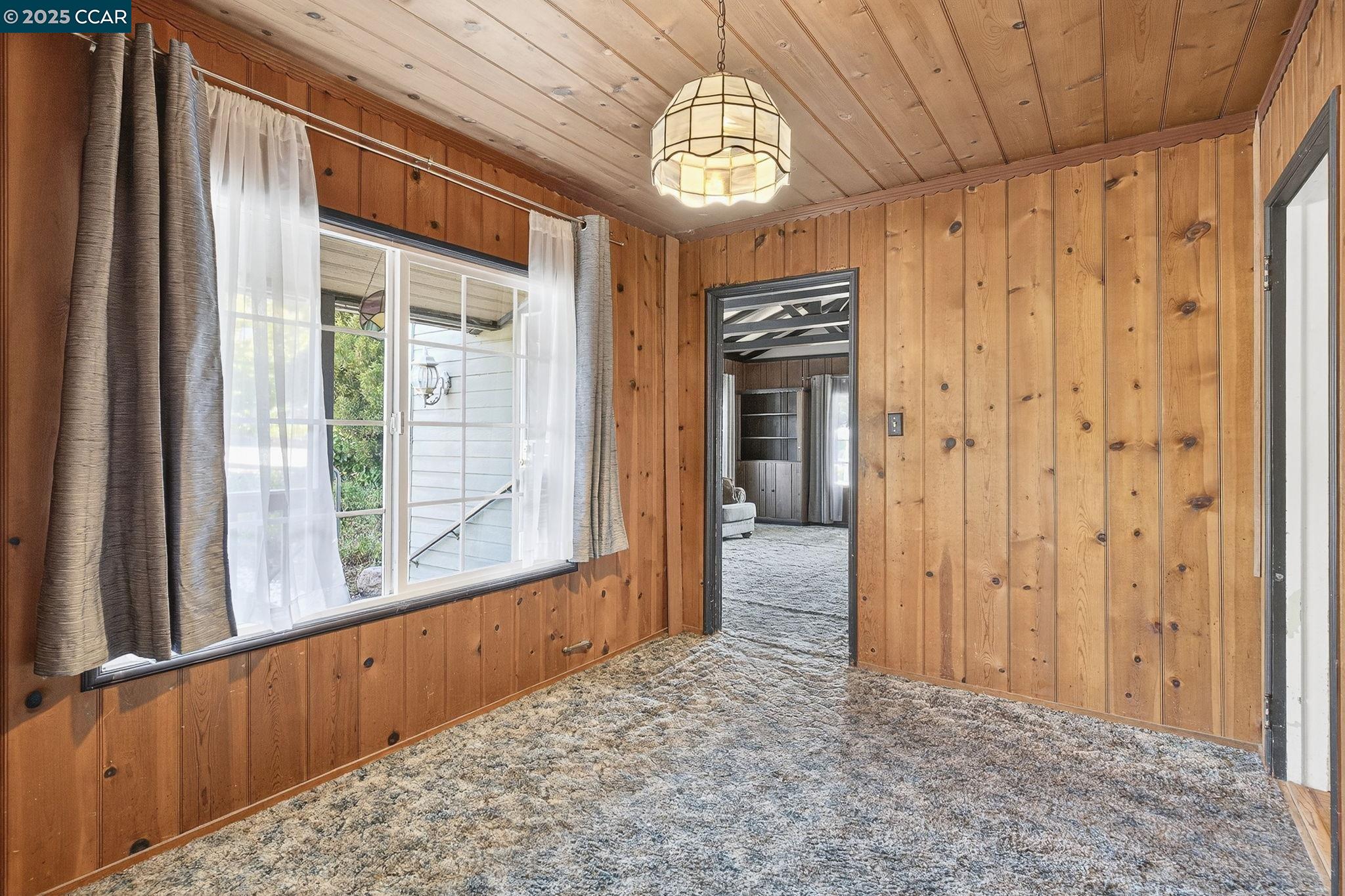 5919 Bernhard Ave, Richmond, California 94805, 2 Bedrooms Bedrooms, 5 Rooms Rooms,1 BathroomBathrooms,Residential,For Sale,5919 Bernhard Ave,41106320