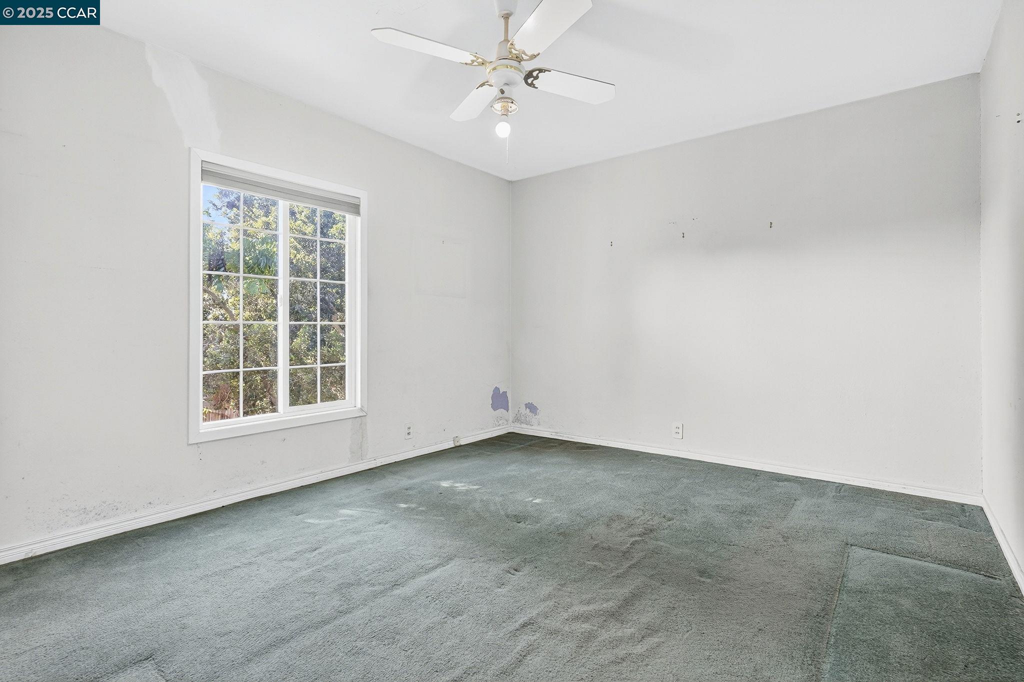 5919 Bernhard Ave, Richmond, California 94805, 2 Bedrooms Bedrooms, 5 Rooms Rooms,1 BathroomBathrooms,Residential,For Sale,5919 Bernhard Ave,41106320