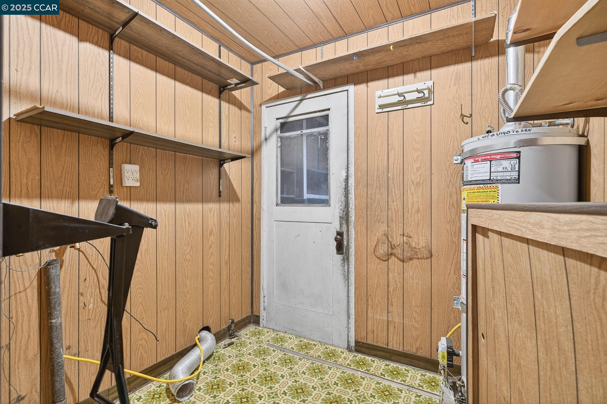 5919 Bernhard Ave, Richmond, California 94805, 2 Bedrooms Bedrooms, 5 Rooms Rooms,1 BathroomBathrooms,Residential,For Sale,5919 Bernhard Ave,41106320