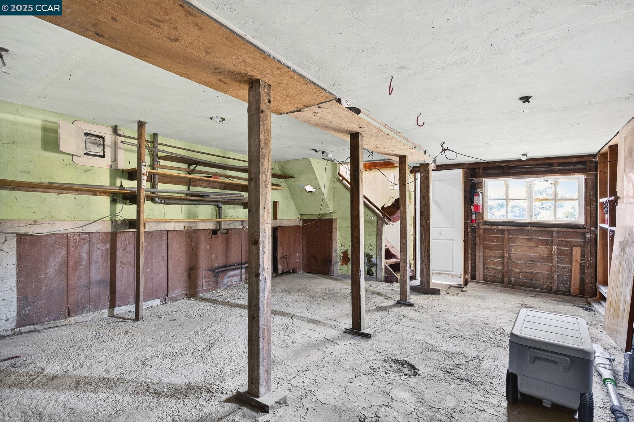 5919 Bernhard Ave, Richmond, California 94805, 2 Bedrooms Bedrooms, 5 Rooms Rooms,1 BathroomBathrooms,Residential,For Sale,5919 Bernhard Ave,41106320