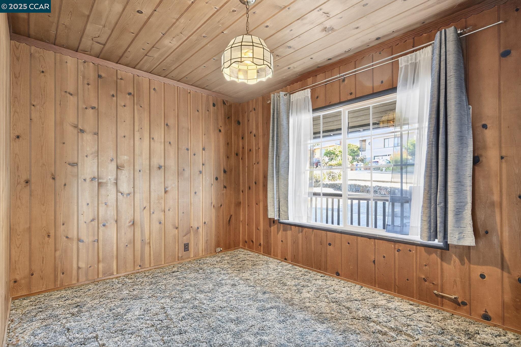 5919 Bernhard Ave, Richmond, California 94805, 2 Bedrooms Bedrooms, 5 Rooms Rooms,1 BathroomBathrooms,Residential,For Sale,5919 Bernhard Ave,41106320