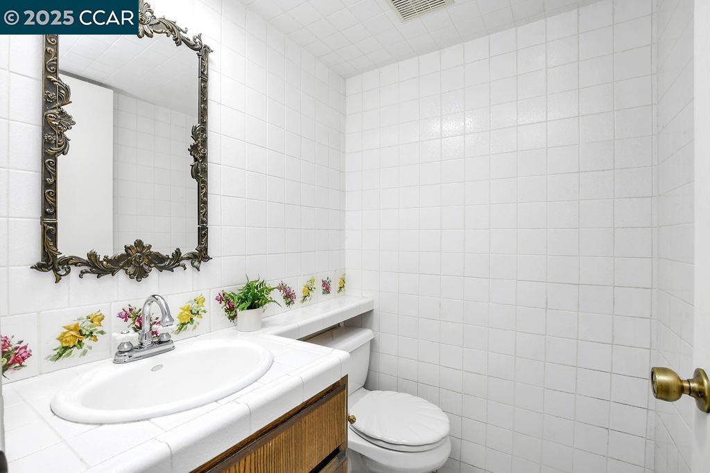 1187-A Kaski Lane, Concord, California 94518, 4 Bedrooms Bedrooms, 10 Rooms Rooms,2 BathroomsBathrooms,Residential,For Sale,1187-A Kaski Lane,41106321