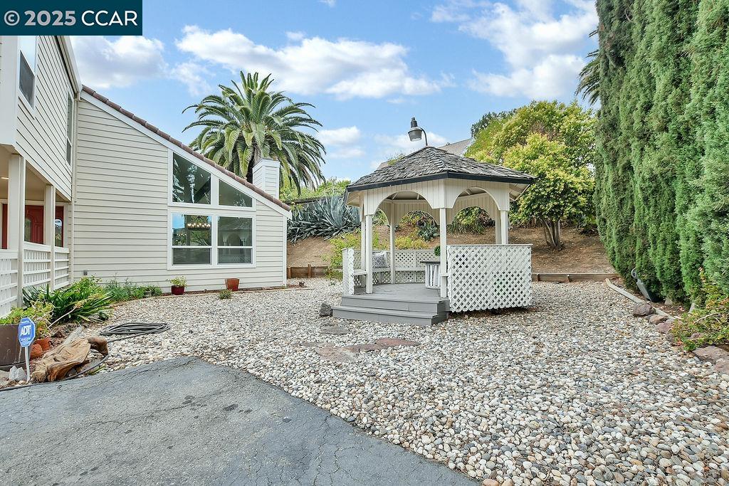 1187-A Kaski Lane, Concord, California 94518, 4 Bedrooms Bedrooms, 10 Rooms Rooms,2 BathroomsBathrooms,Residential,For Sale,1187-A Kaski Lane,41106321