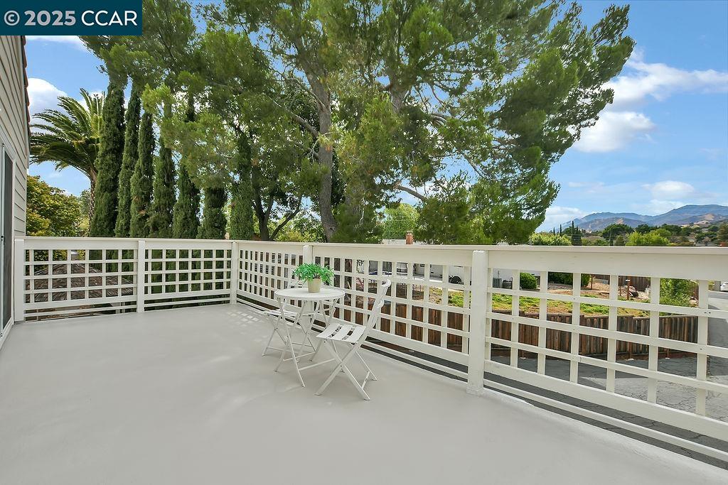 1187-A Kaski Lane, Concord, California 94518, 4 Bedrooms Bedrooms, 10 Rooms Rooms,2 BathroomsBathrooms,Residential,For Sale,1187-A Kaski Lane,41106321