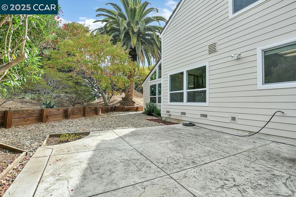 1187-A Kaski Lane, Concord, California 94518, 4 Bedrooms Bedrooms, 10 Rooms Rooms,2 BathroomsBathrooms,Residential,For Sale,1187-A Kaski Lane,41106321