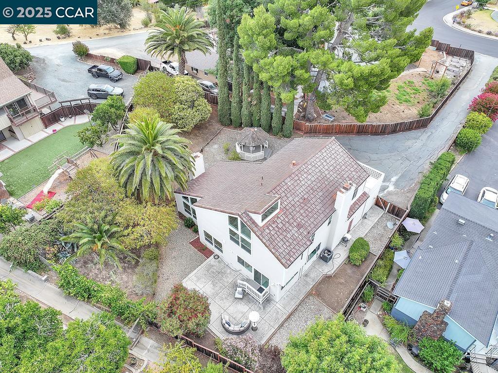 1187-A Kaski Lane, Concord, California 94518, 4 Bedrooms Bedrooms, 10 Rooms Rooms,2 BathroomsBathrooms,Residential,For Sale,1187-A Kaski Lane,41106321