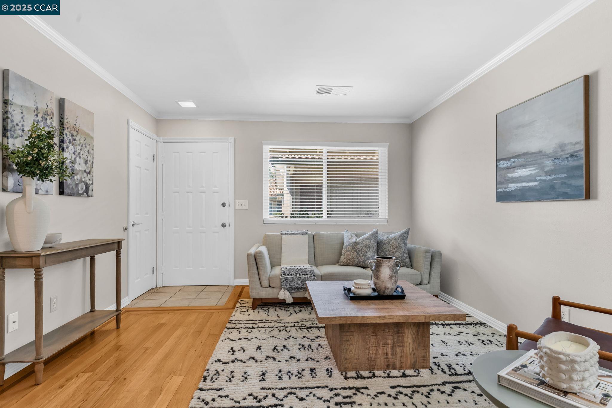 Photo #4: 41106323 Listing: Photo #4