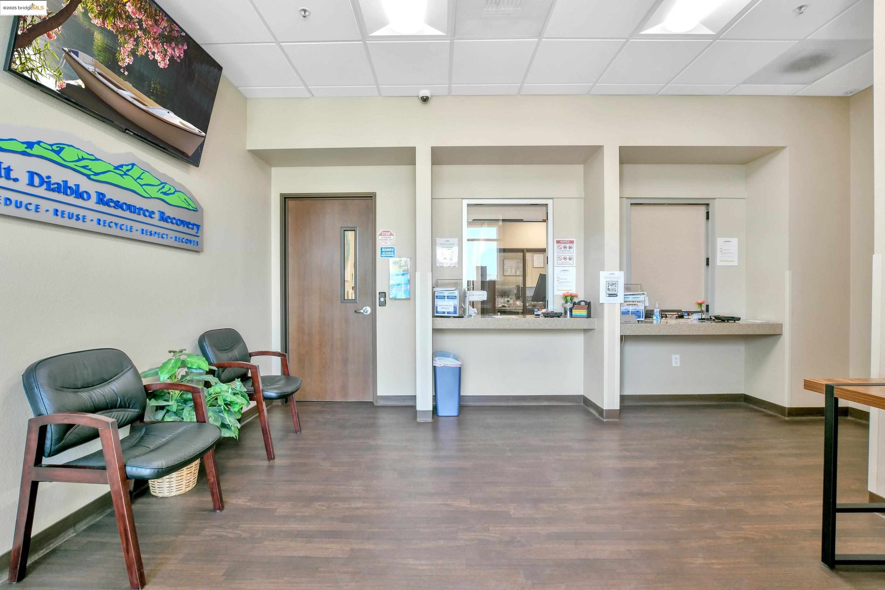 85 Carol Ln, Oakley, California 94561, ,Commercial Lease,For Rent,85 Carol Ln,41106326