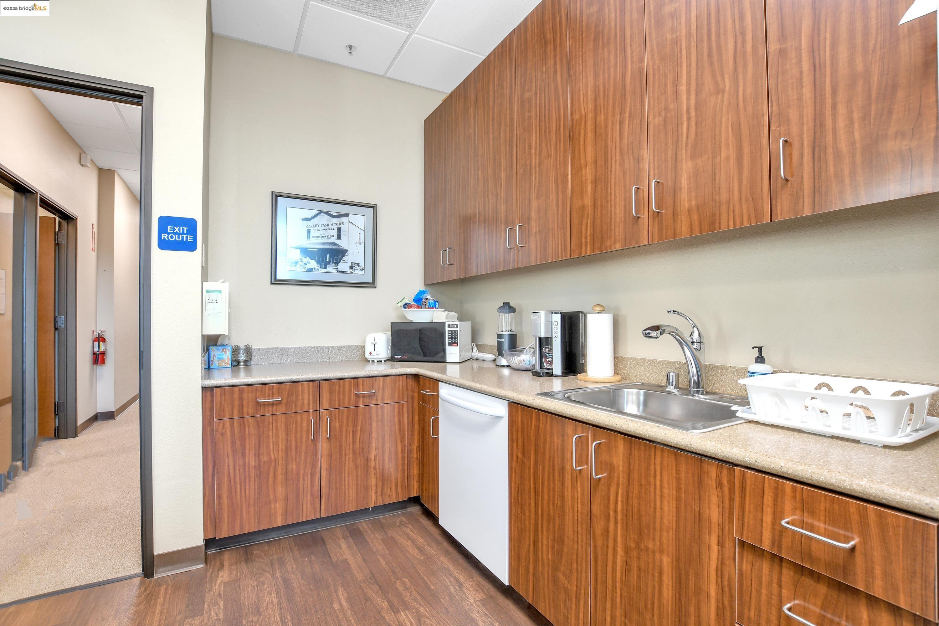 85 Carol Ln, Oakley, California 94561, ,Commercial Lease,For Rent,85 Carol Ln,41106326