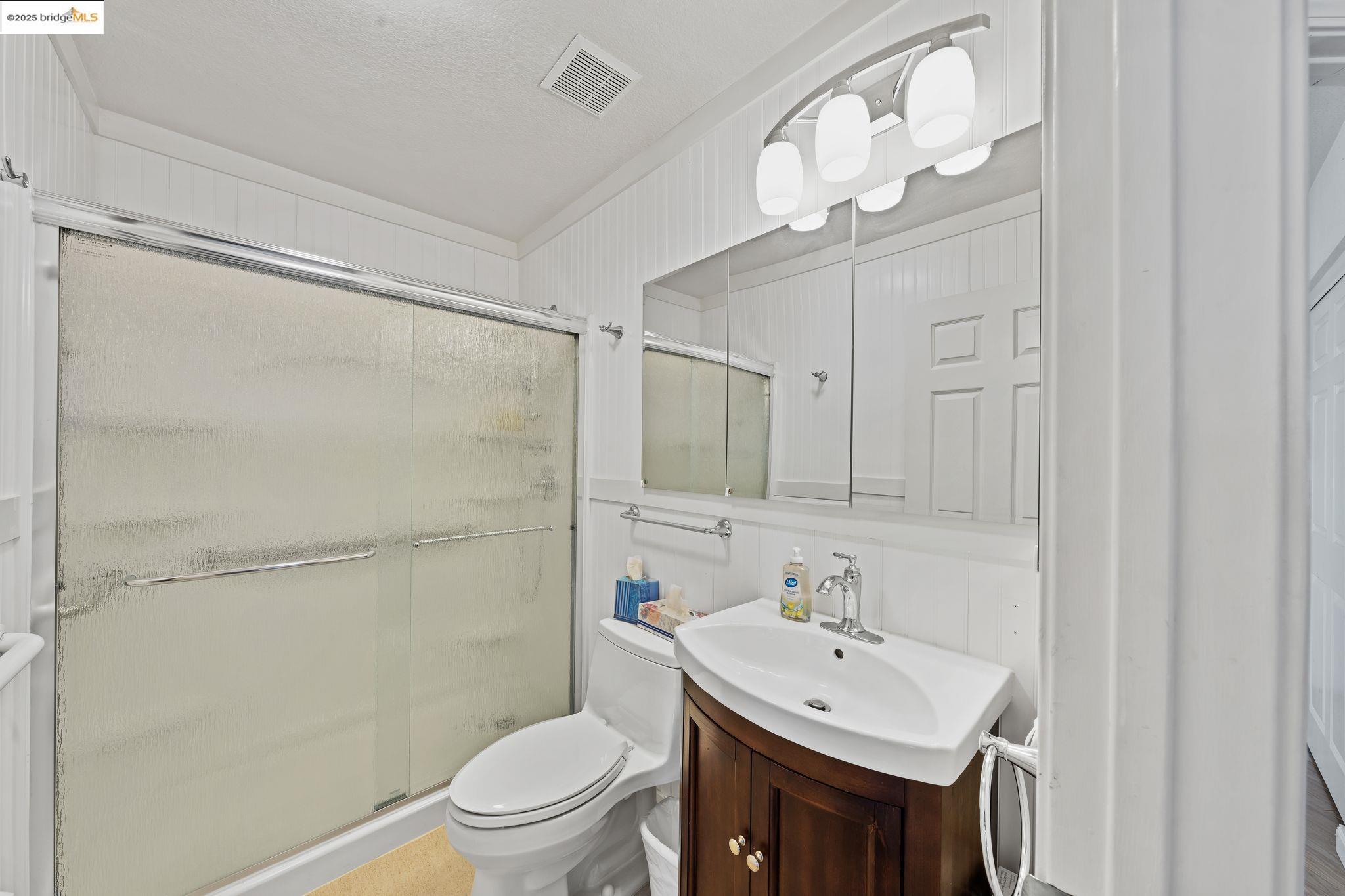 Detail Gallery Image 16 of 36 For 5213 Walker Ct, Antioch,  CA 94531 - 3 Beds | 2 Baths