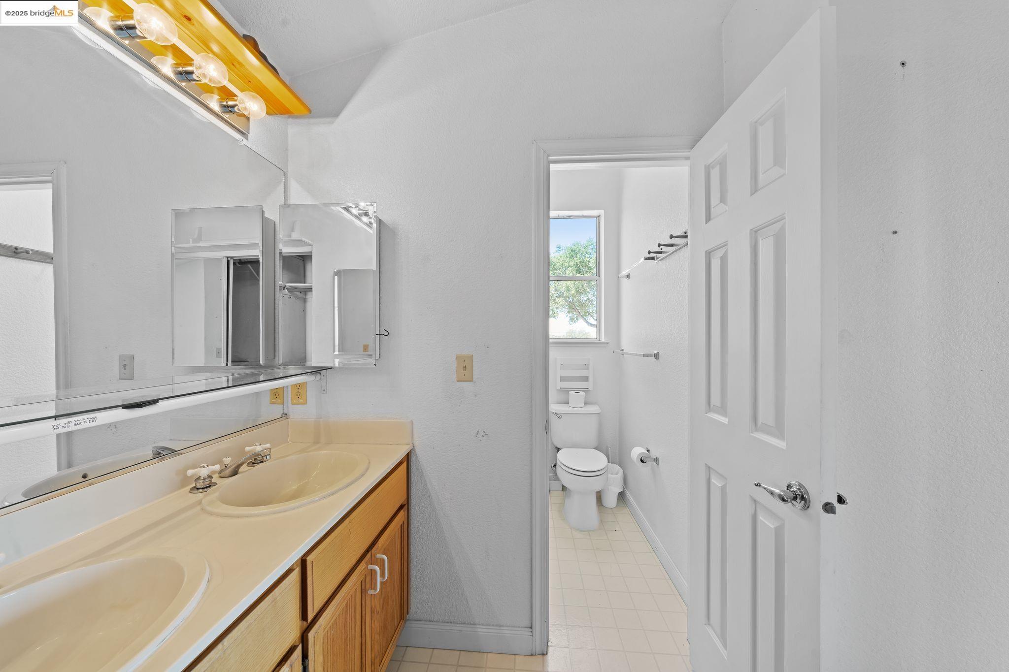 Detail Gallery Image 25 of 36 For 5213 Walker Ct, Antioch,  CA 94531 - 3 Beds | 2 Baths