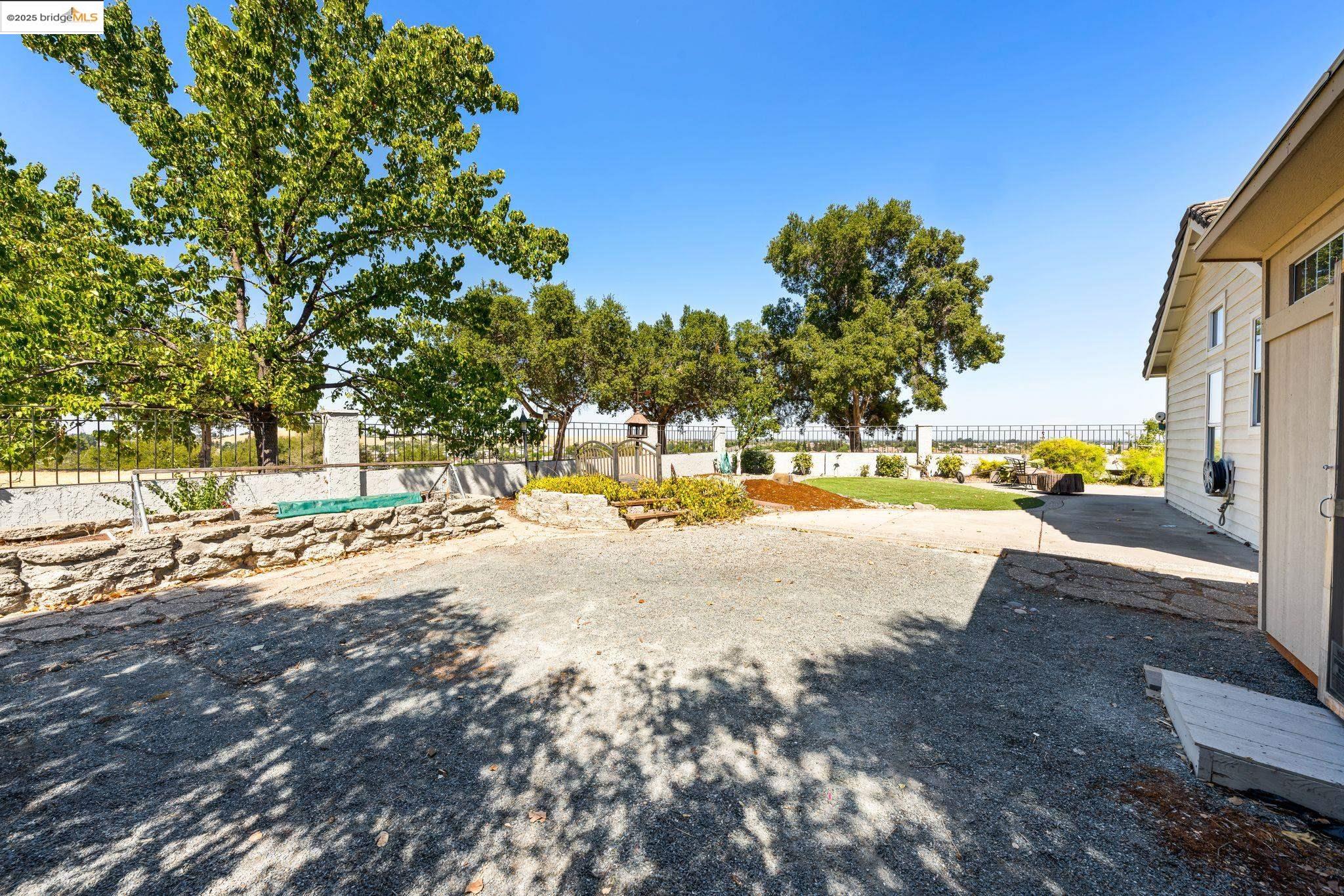 Detail Gallery Image 34 of 36 For 5213 Walker Ct, Antioch,  CA 94531 - 3 Beds | 2 Baths