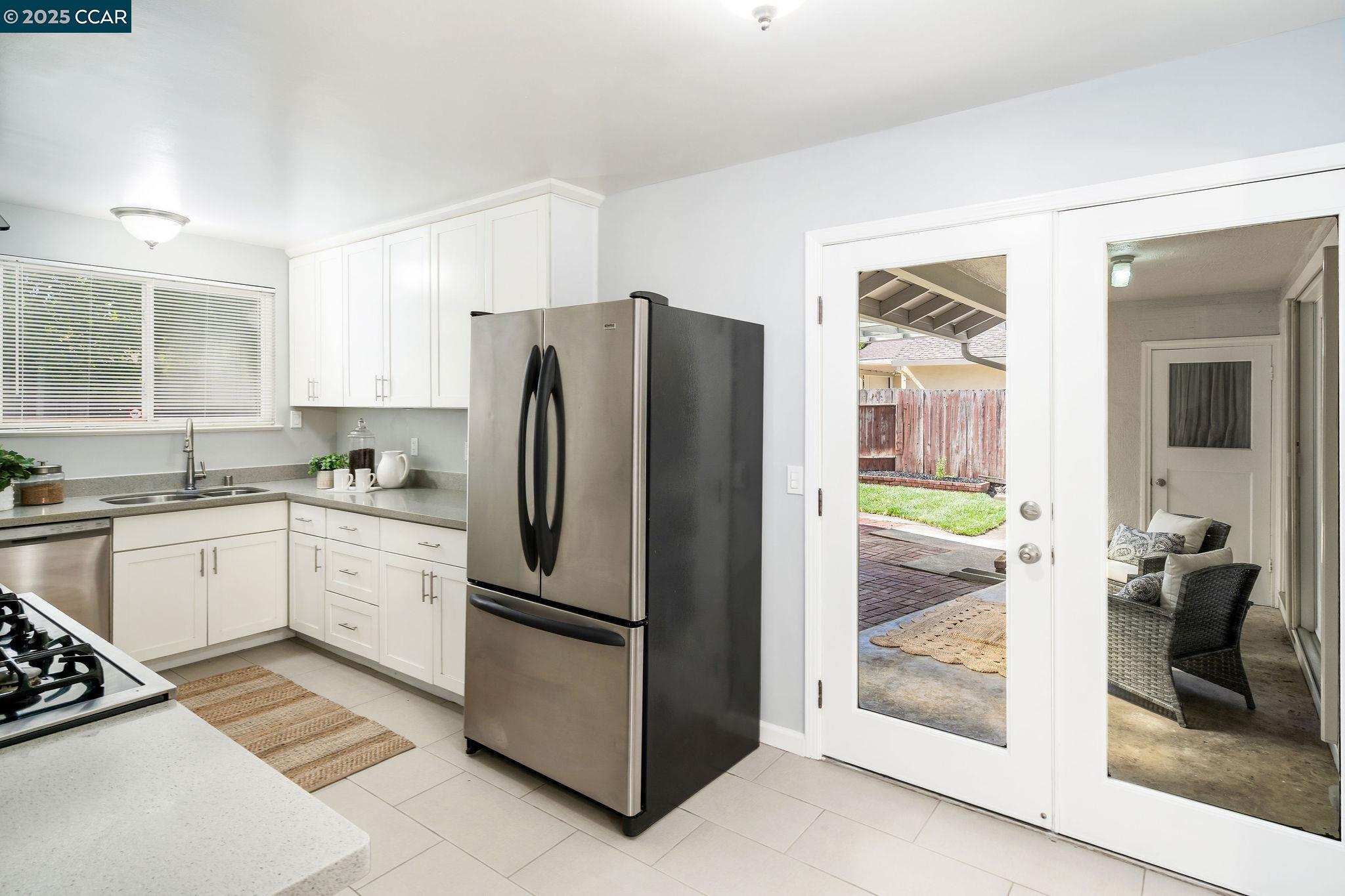 Detail Gallery Image 11 of 27 For 3248 Reva Dr, Concord,  CA 94519 - 3 Beds | 2 Baths