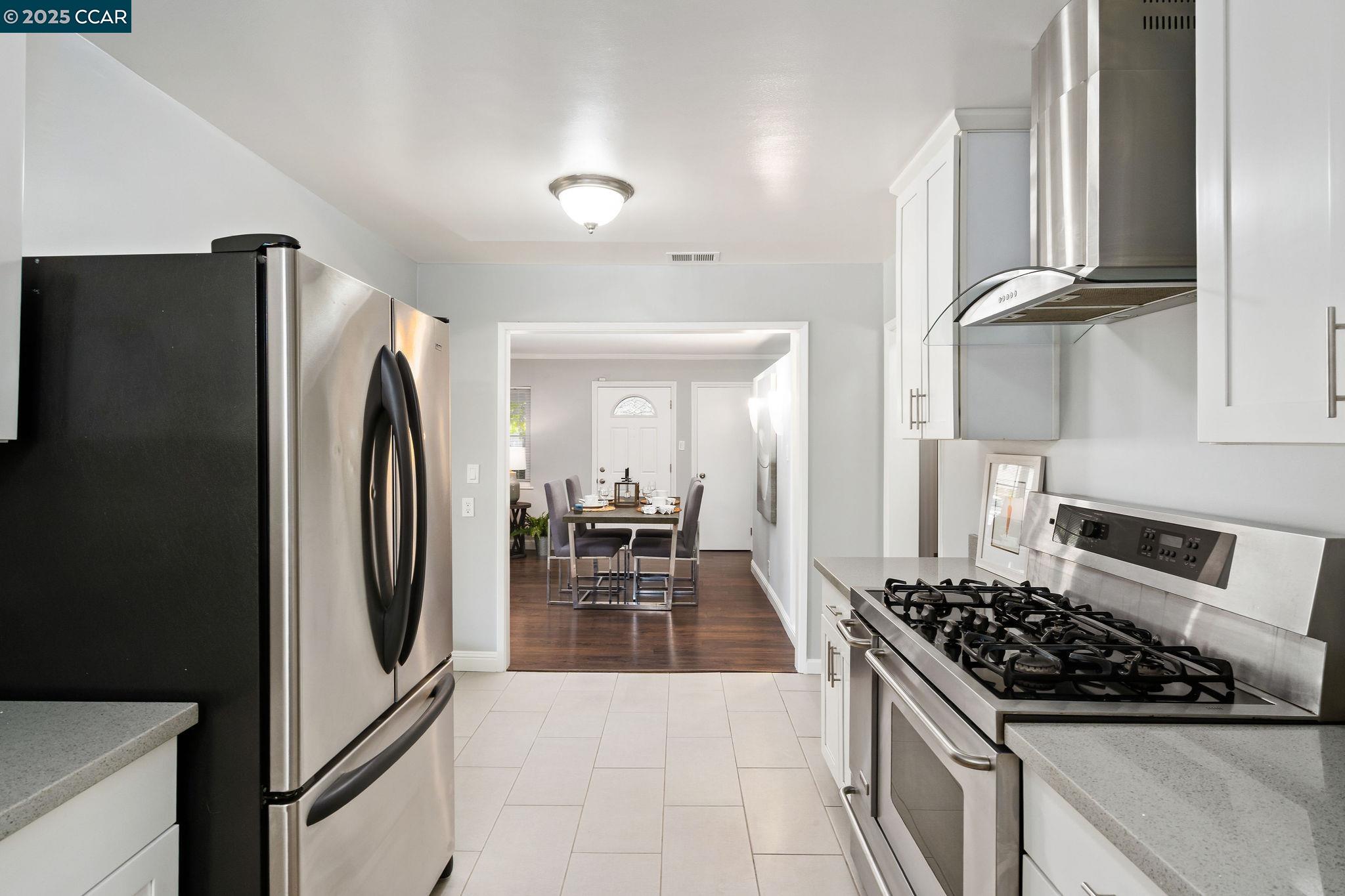 Detail Gallery Image 12 of 27 For 3248 Reva Dr, Concord,  CA 94519 - 3 Beds | 2 Baths