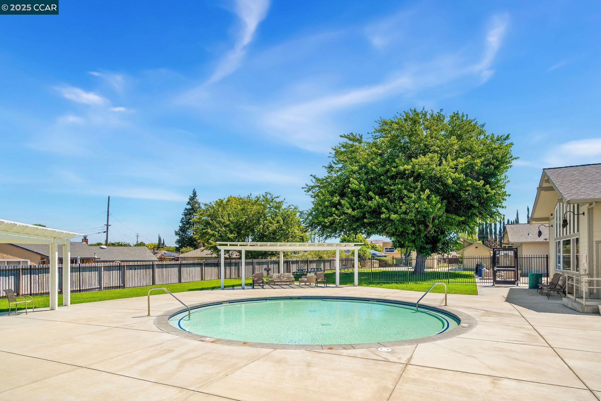 Detail Gallery Image 25 of 27 For 3248 Reva Dr, Concord,  CA 94519 - 3 Beds | 2 Baths
