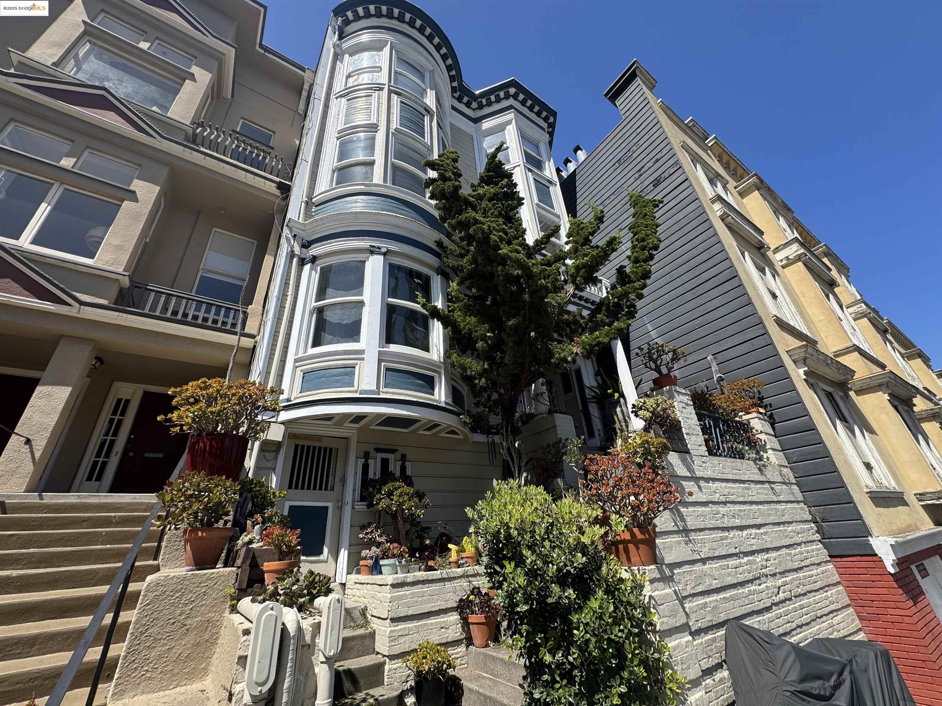 833 Scott St, San Francisco, California 94117, ,Residential Income,For Sale,833 Scott St,41106329