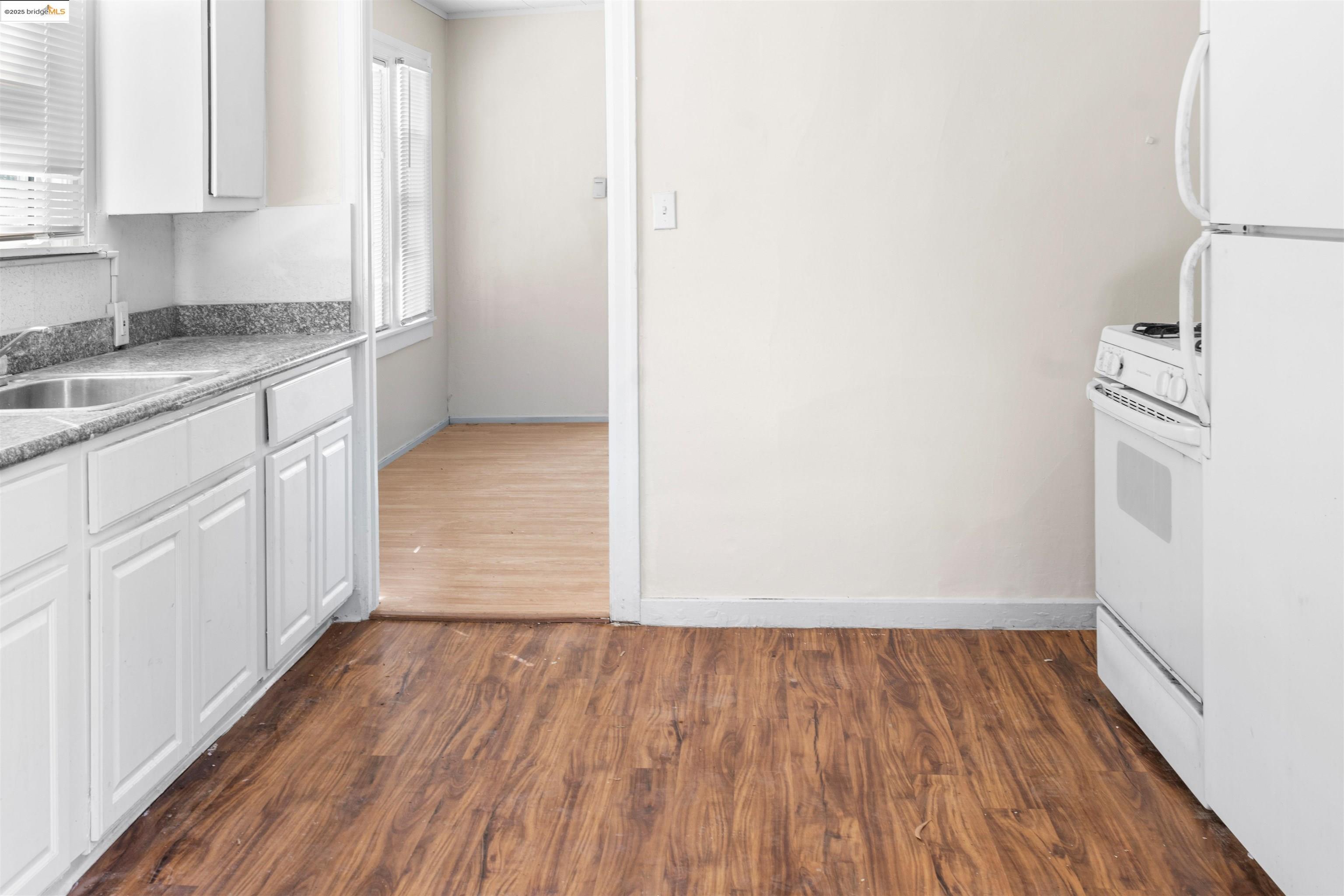 4500 San Carlos Ave, Oakland, California 94601, 2 Bedrooms Bedrooms, 6 Rooms Rooms,1 BathroomBathrooms,Residential Lease,For Rent,4500 San Carlos Ave,41106331