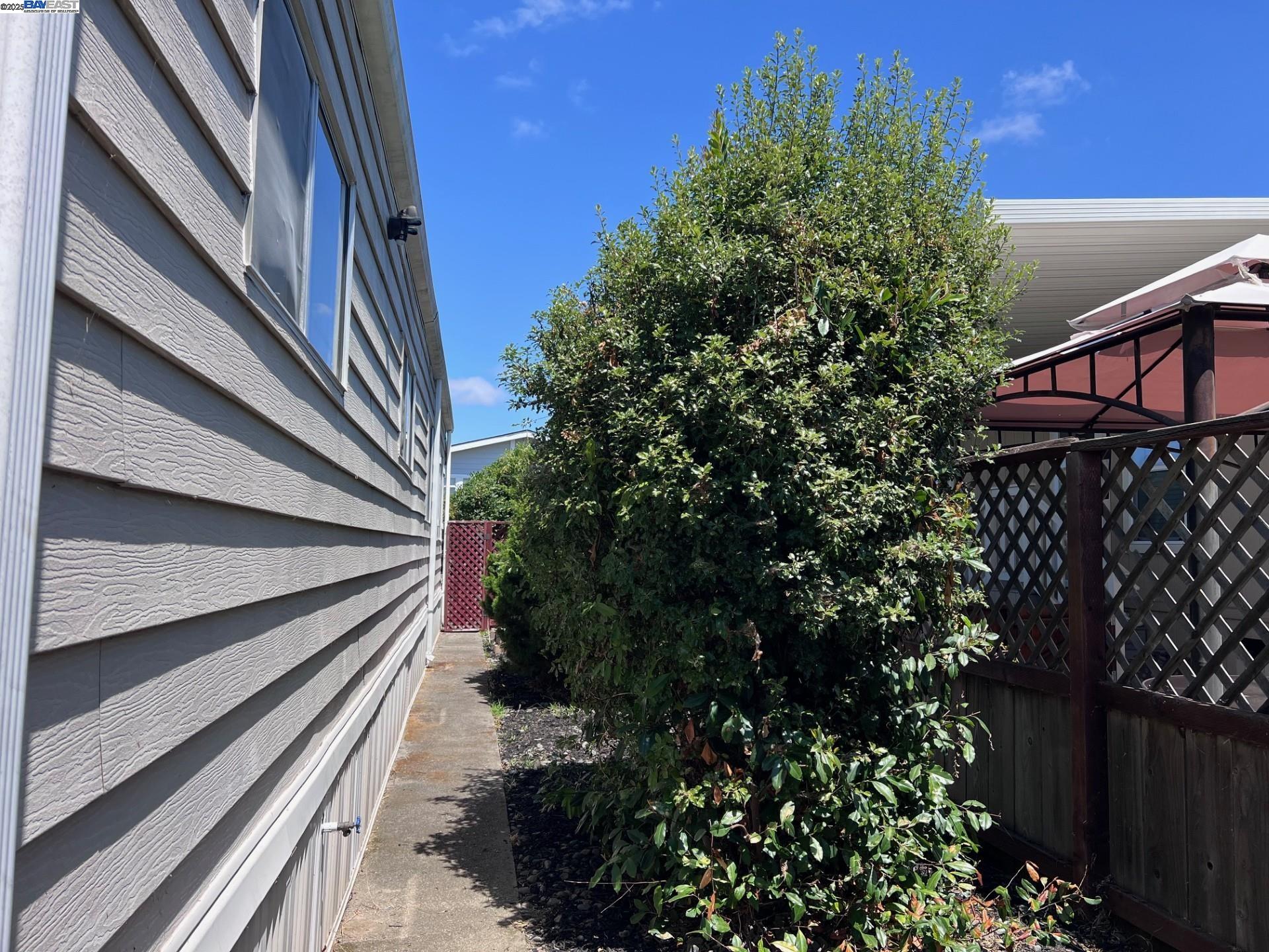 1352 Chelsea, Hayward, California 94544, 2 Bedrooms Bedrooms, 6 Rooms Rooms,2 BathroomsBathrooms,Manufactured In Park,For Sale,1352 Chelsea,41106332